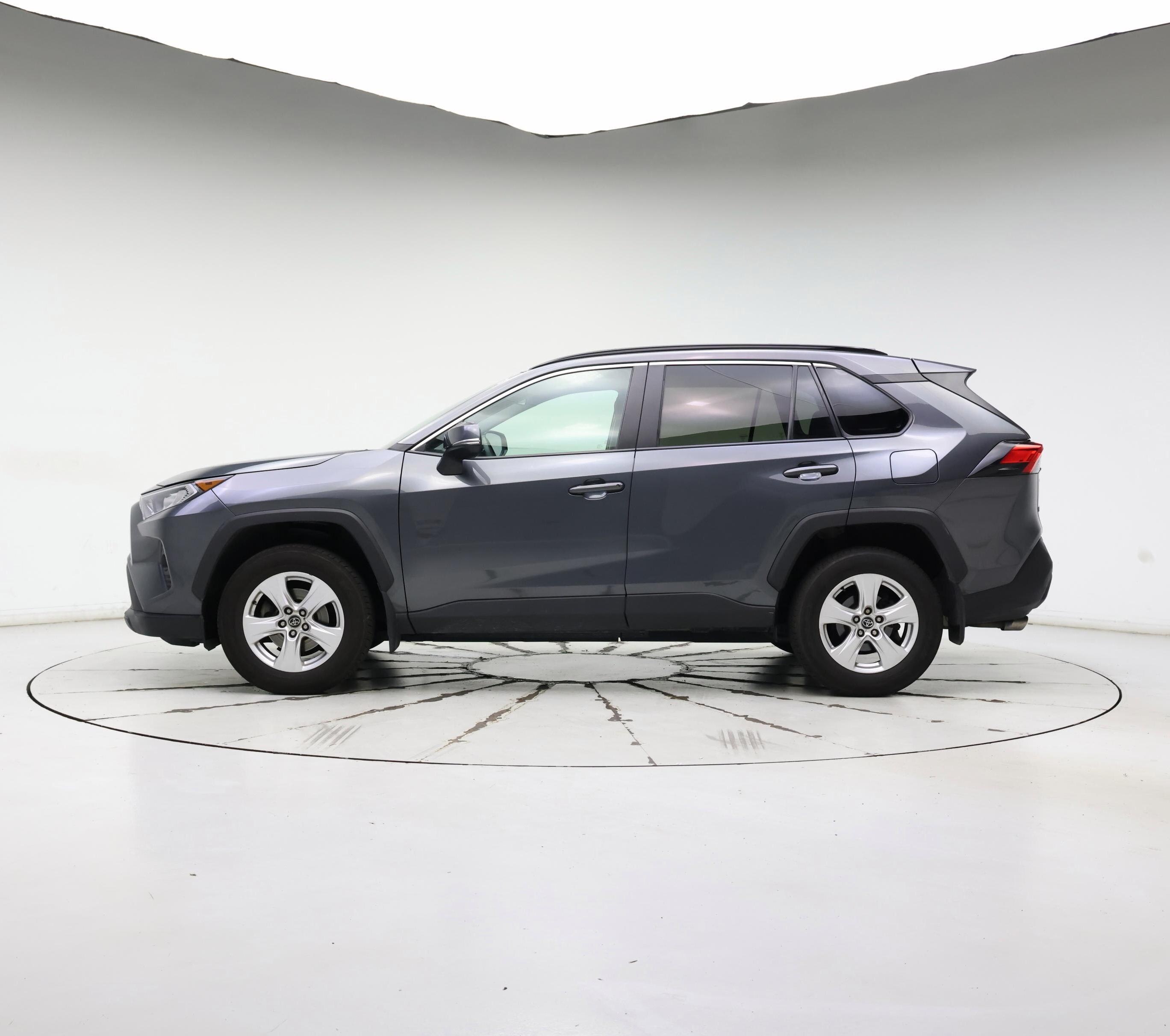 Thumbnail: 2020 Toyota RAV4 - 3