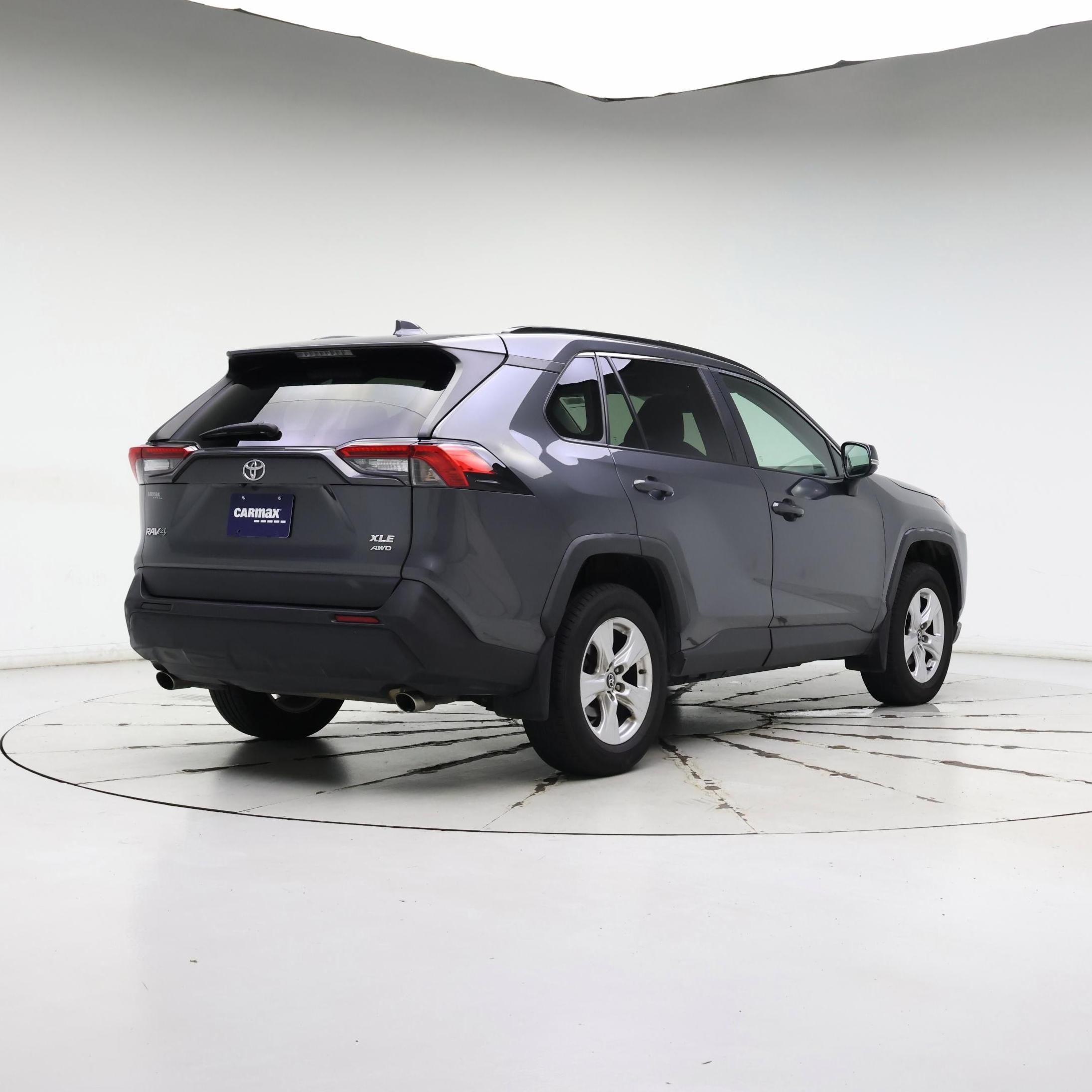 Thumbnail: 2020 Toyota RAV4 - 8