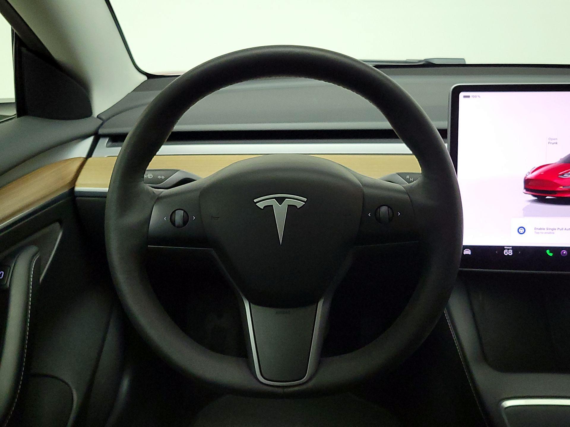 Thumbnail: 2022 Tesla Model 3 - 10