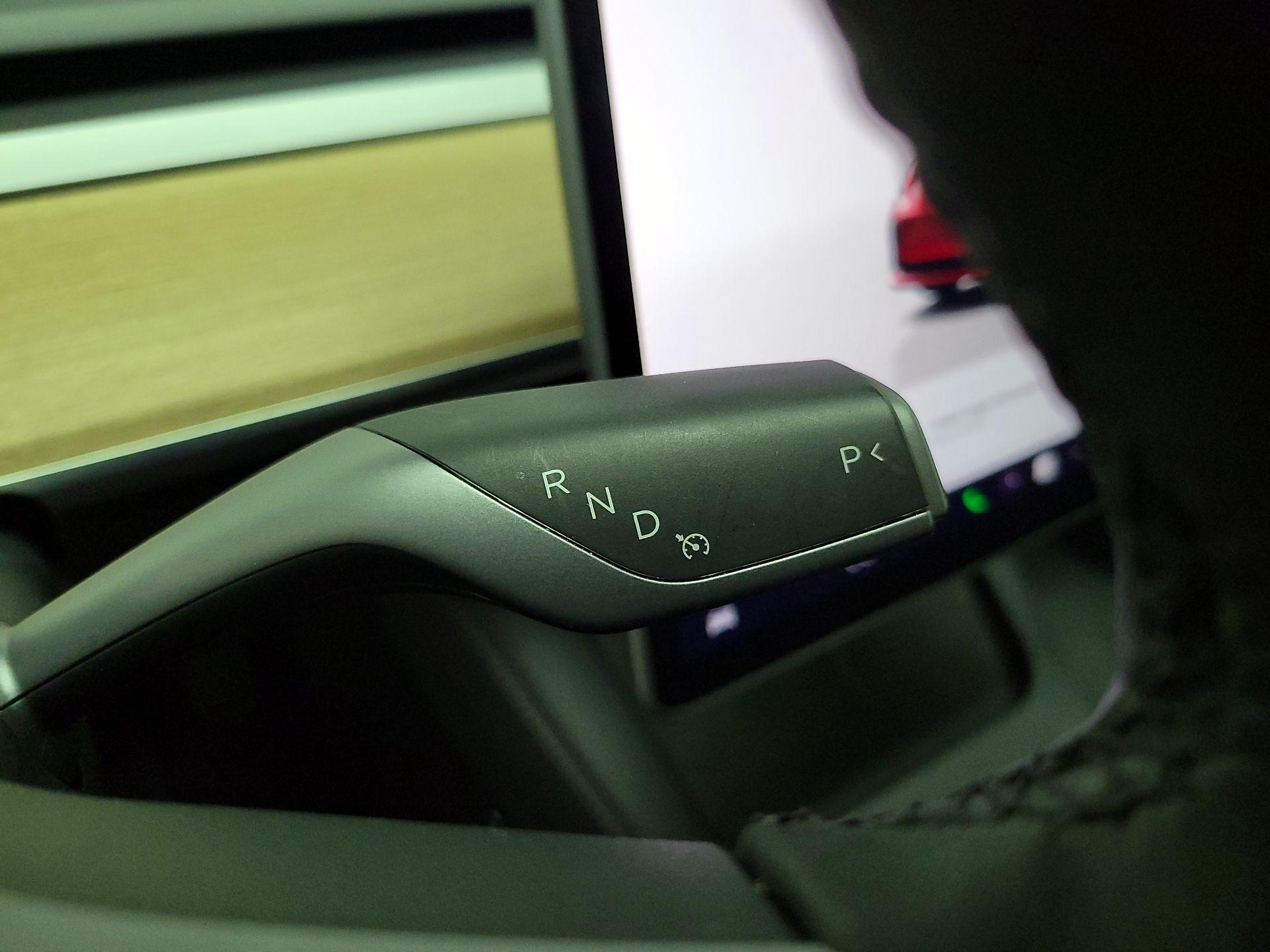 Thumbnail: 2022 Tesla Model 3 - 17