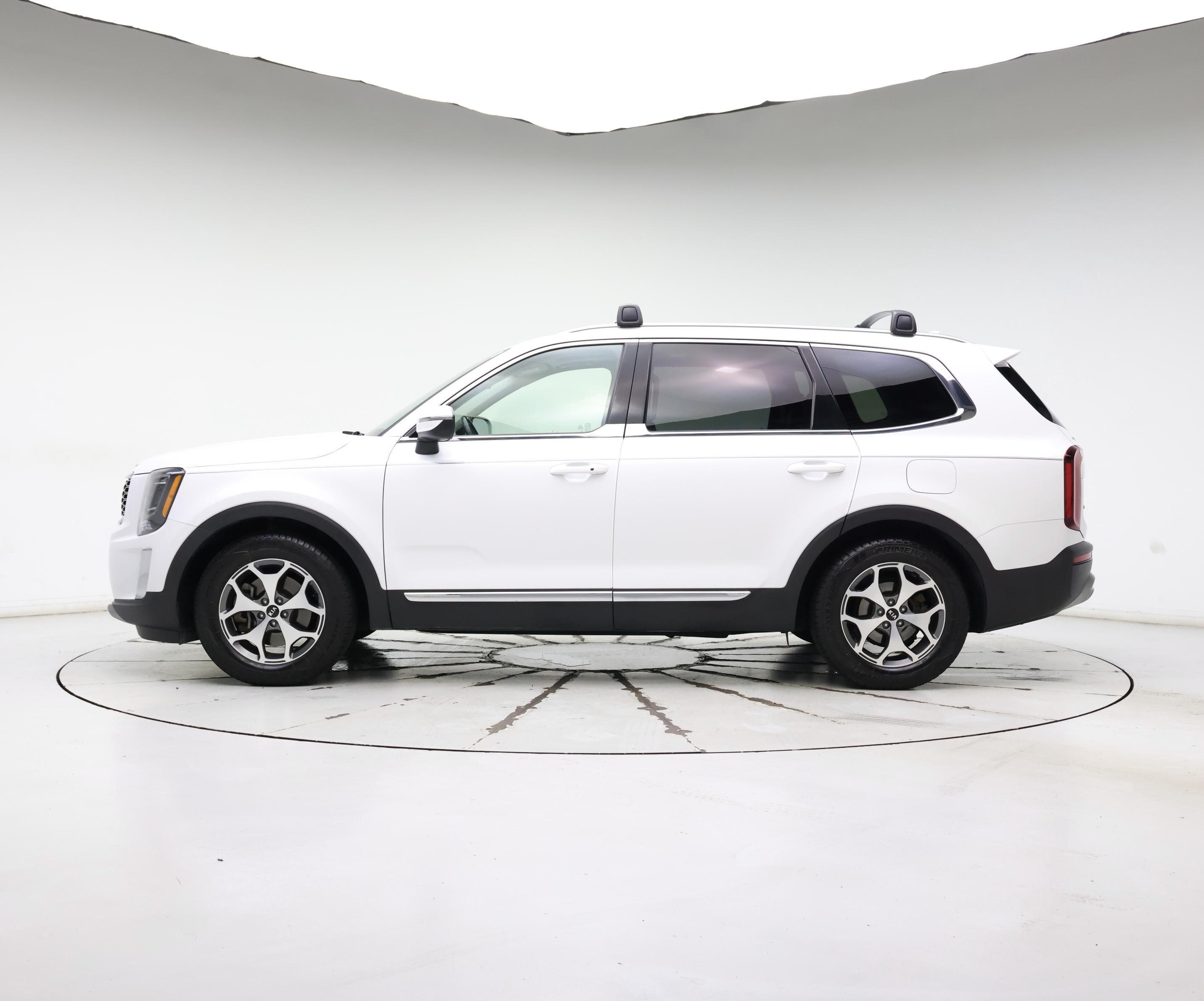 Thumbnail: 2020 Kia Telluride - 3