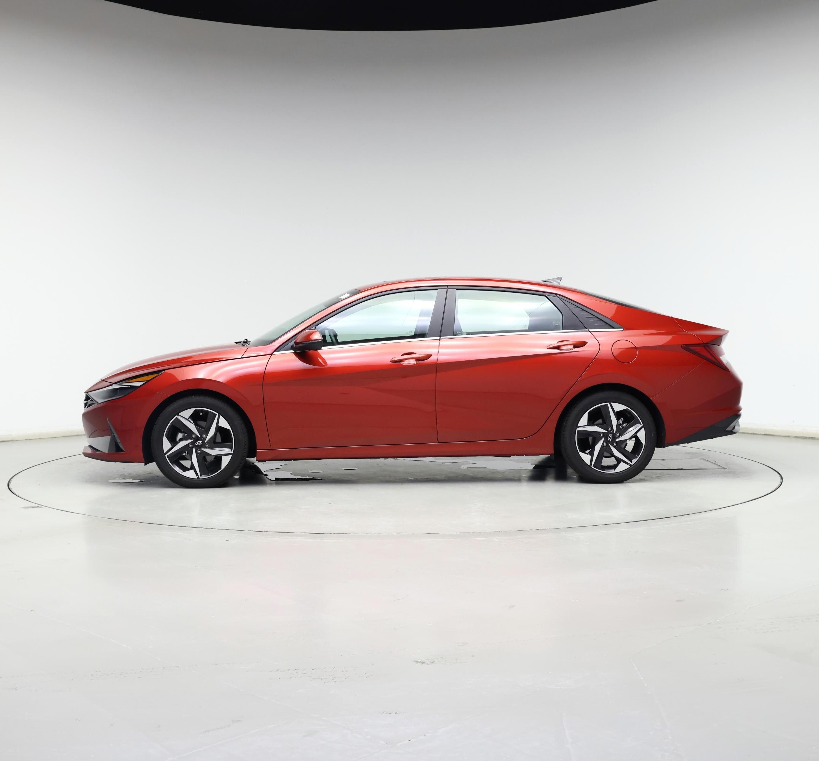 Thumbnail: 2021 Hyundai Elantra - 3
