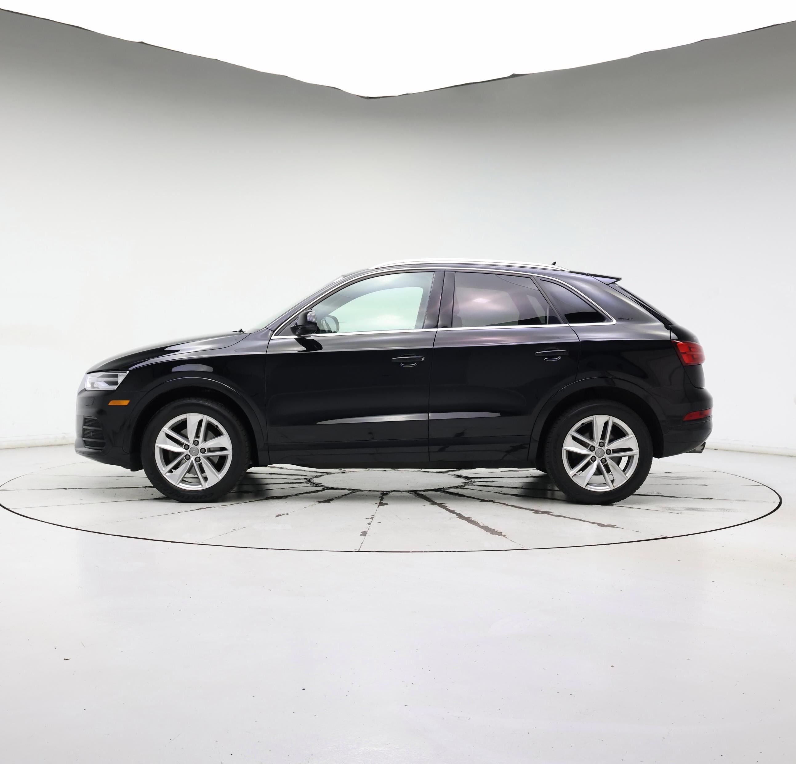 Thumbnail: 2016 Audi Q3 - 3