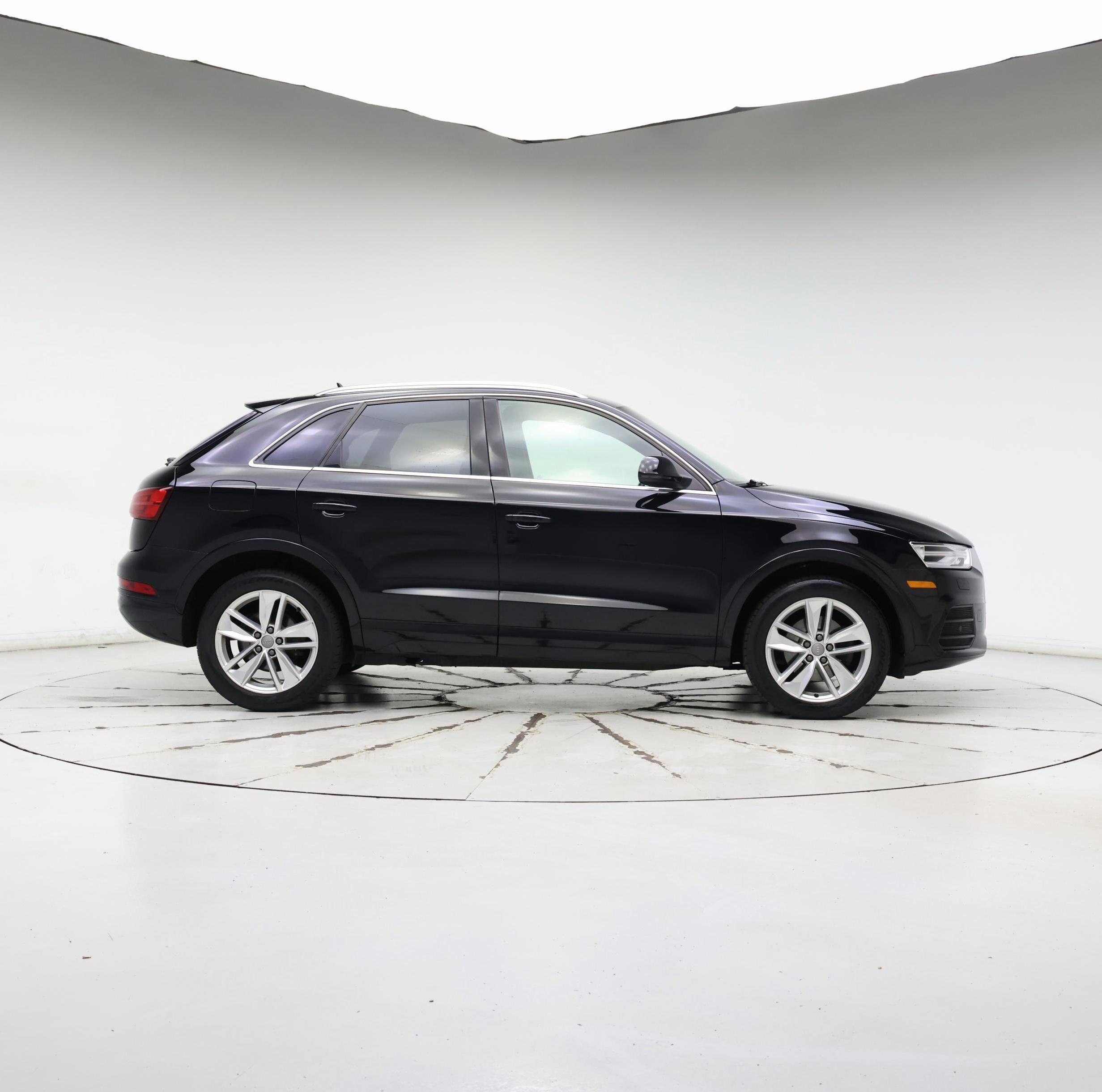 Thumbnail: 2016 Audi Q3 - 7