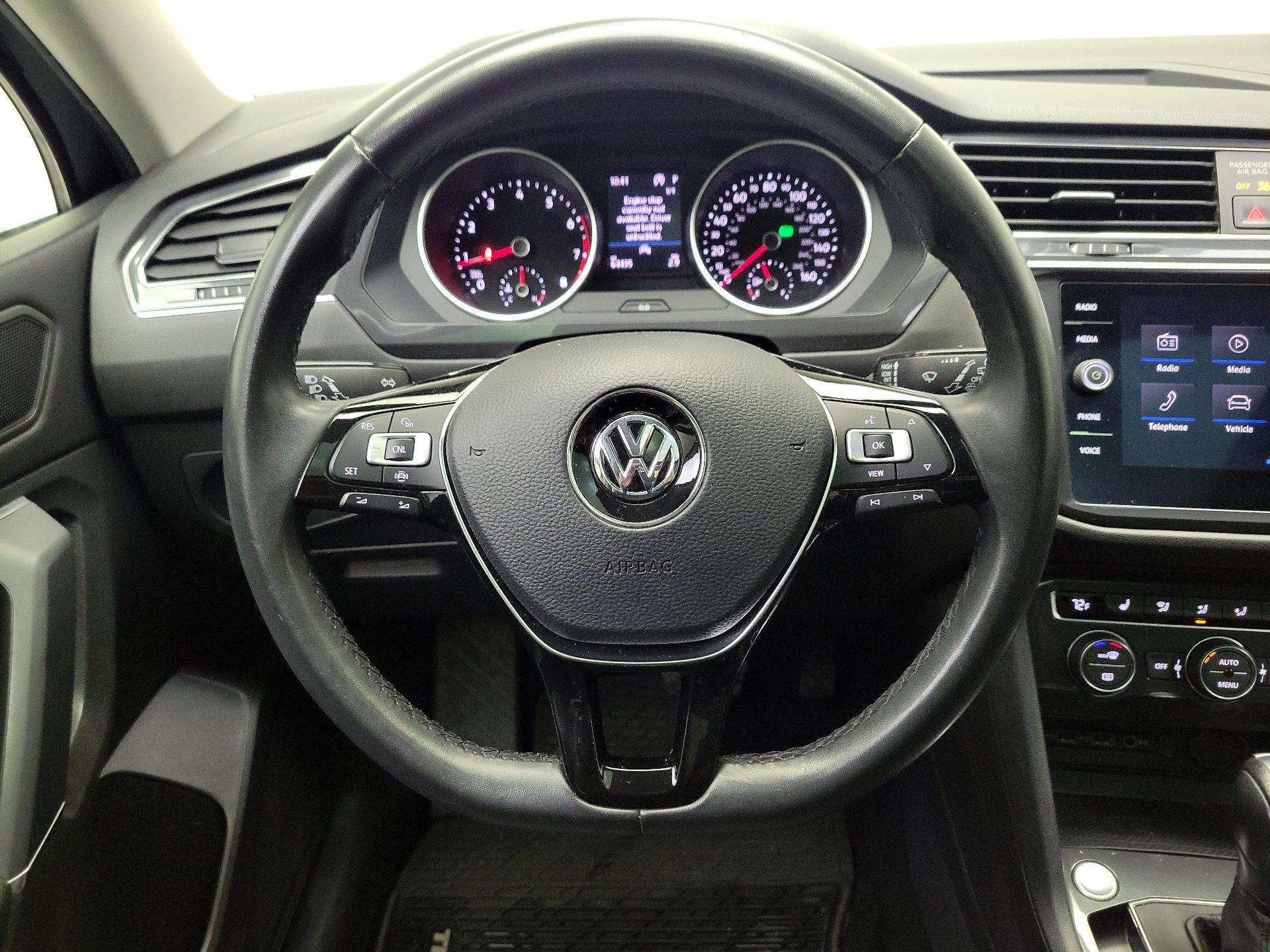 Thumbnail: 2020 Volkswagen Tiguan - 10