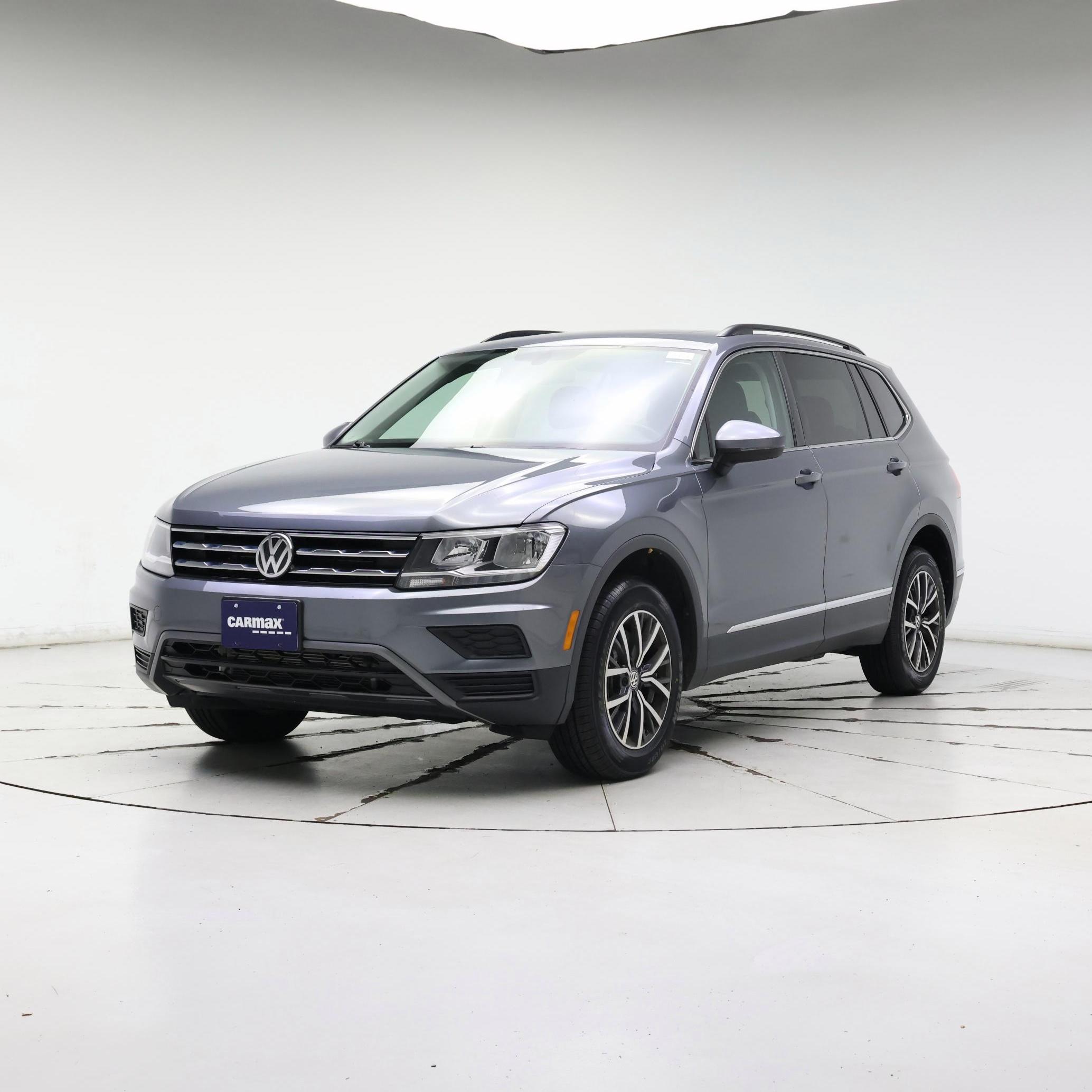Thumbnail: 2020 Volkswagen Tiguan - 4