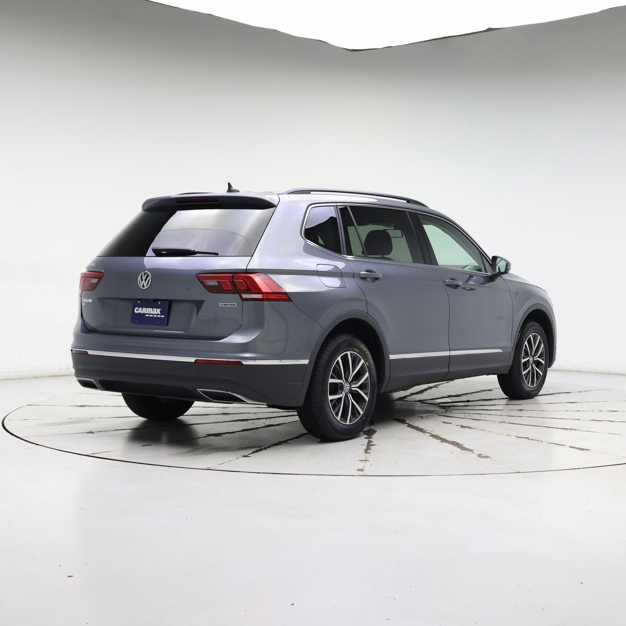 Thumbnail: 2020 Volkswagen Tiguan - 8