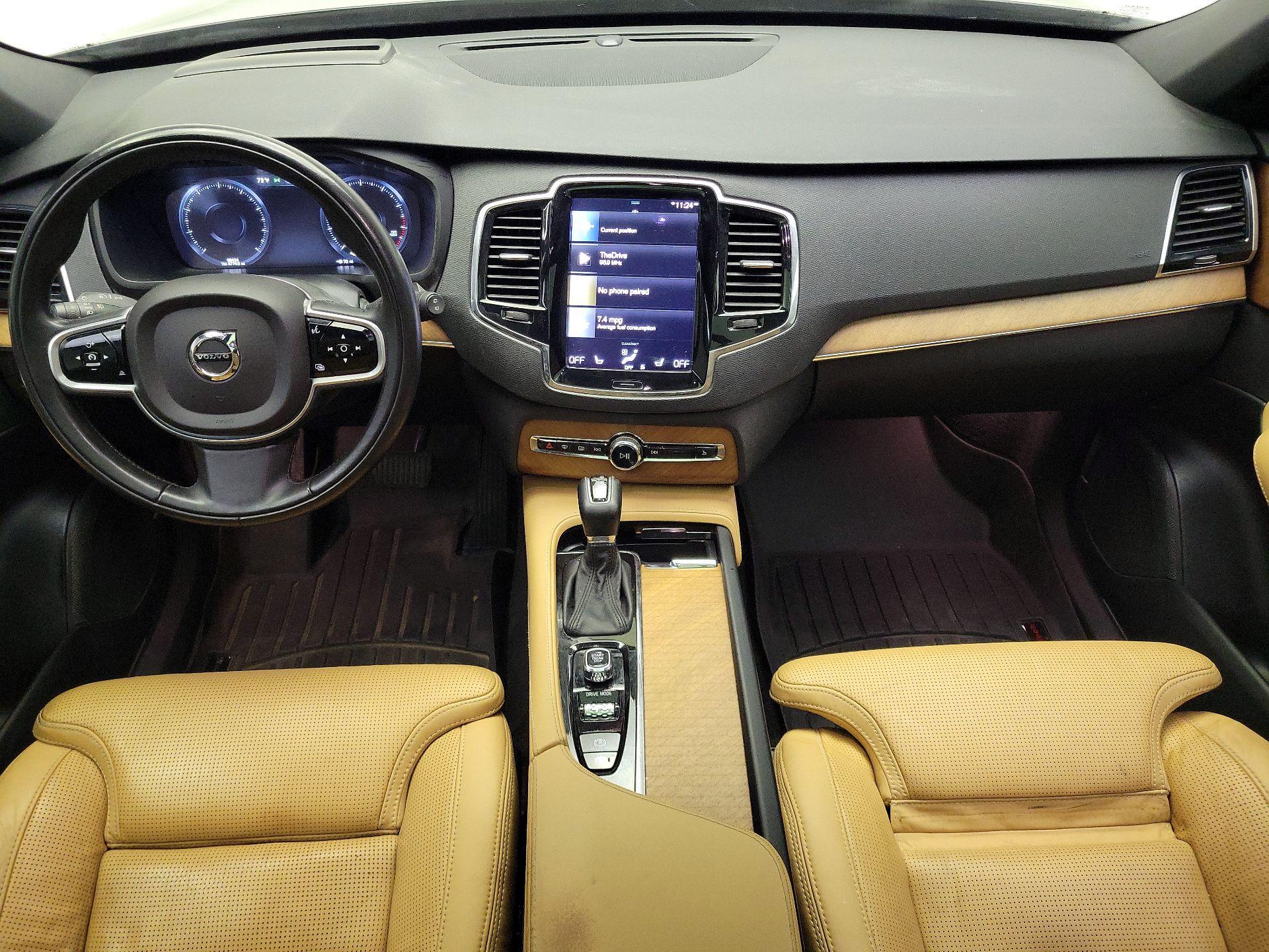 Thumbnail: 2018 Volvo XC90 - 9
