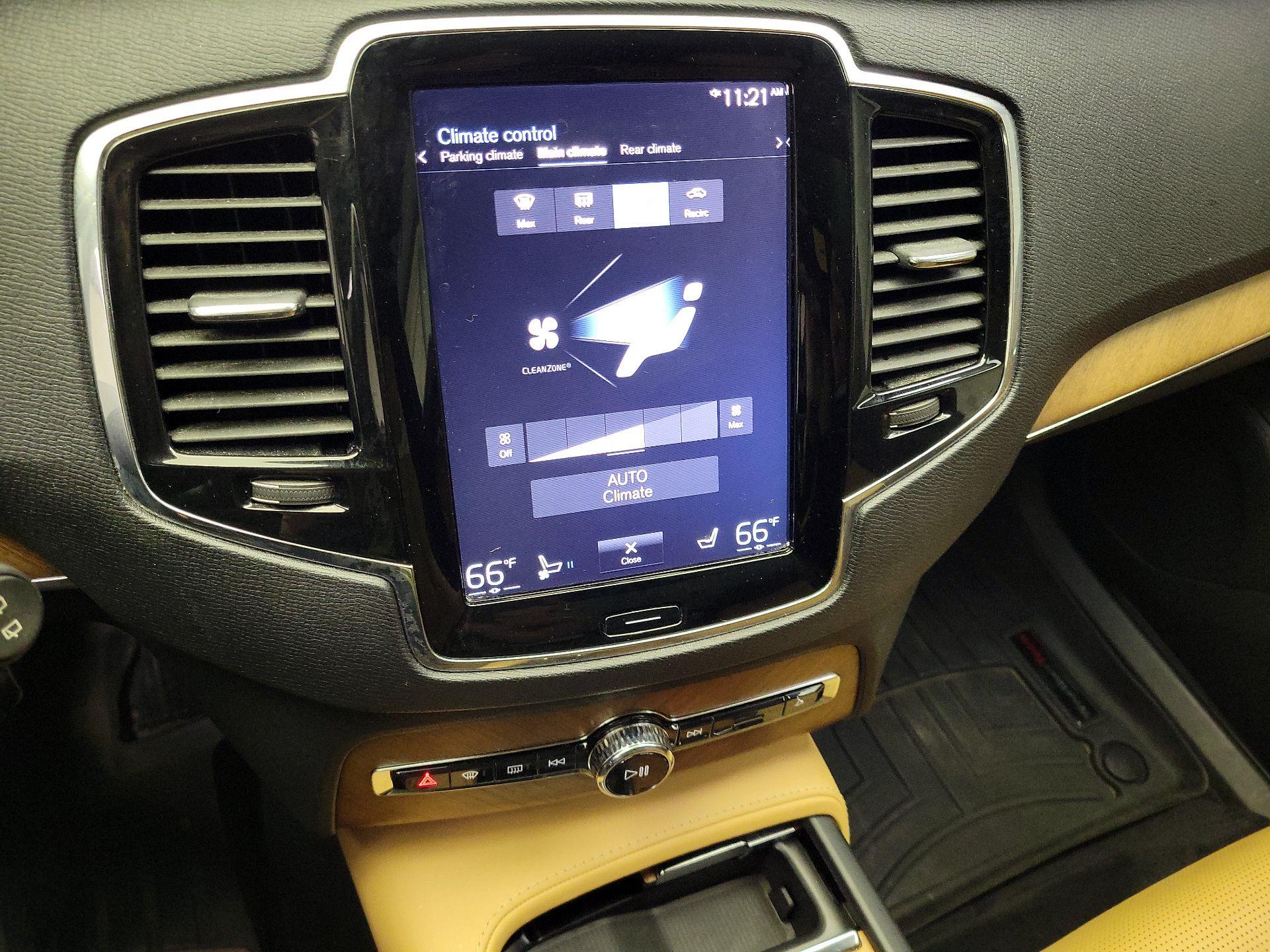 Thumbnail: 2018 Volvo XC90 - 17