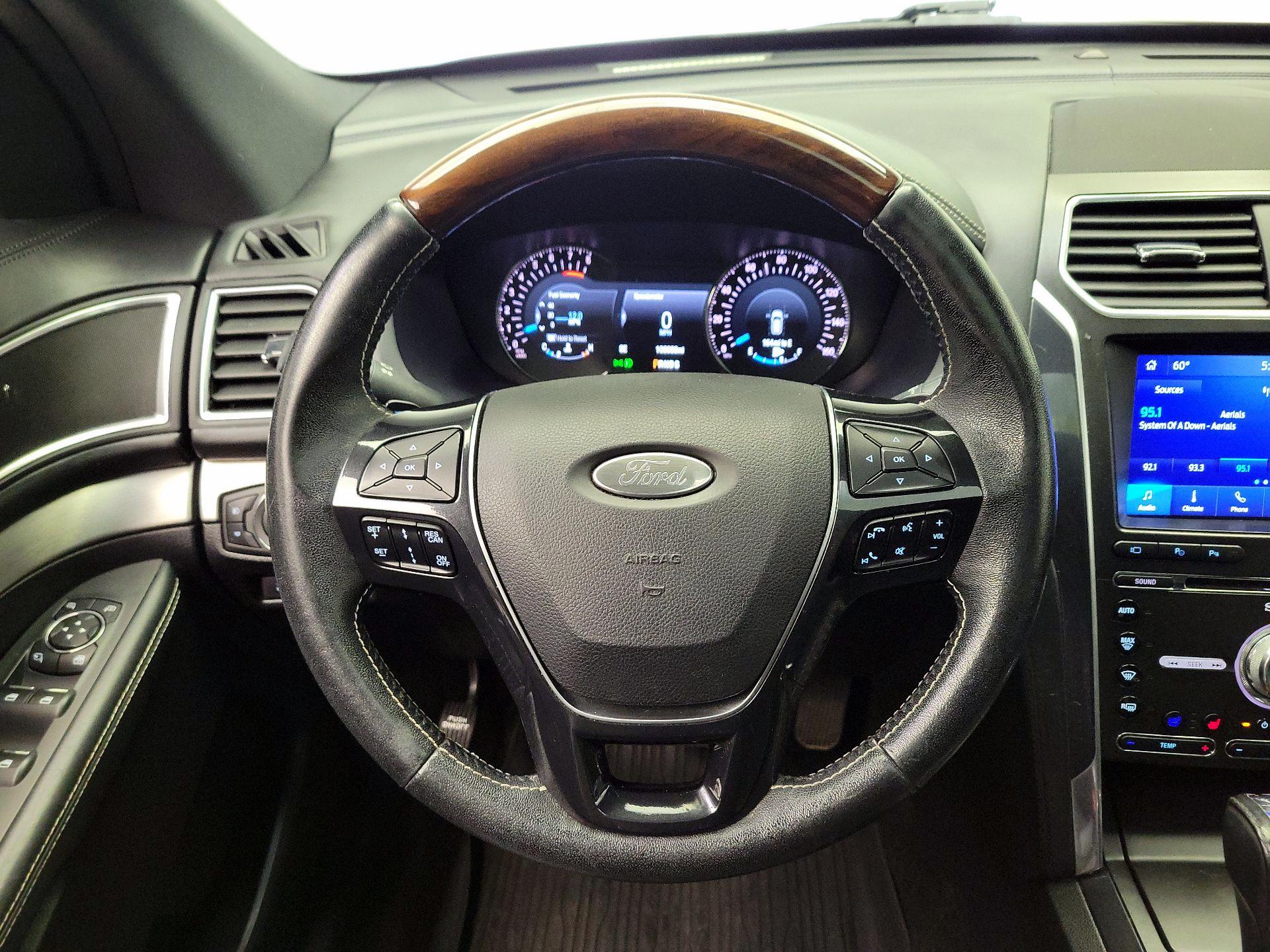 Thumbnail: 2017 Ford Explorer - 10