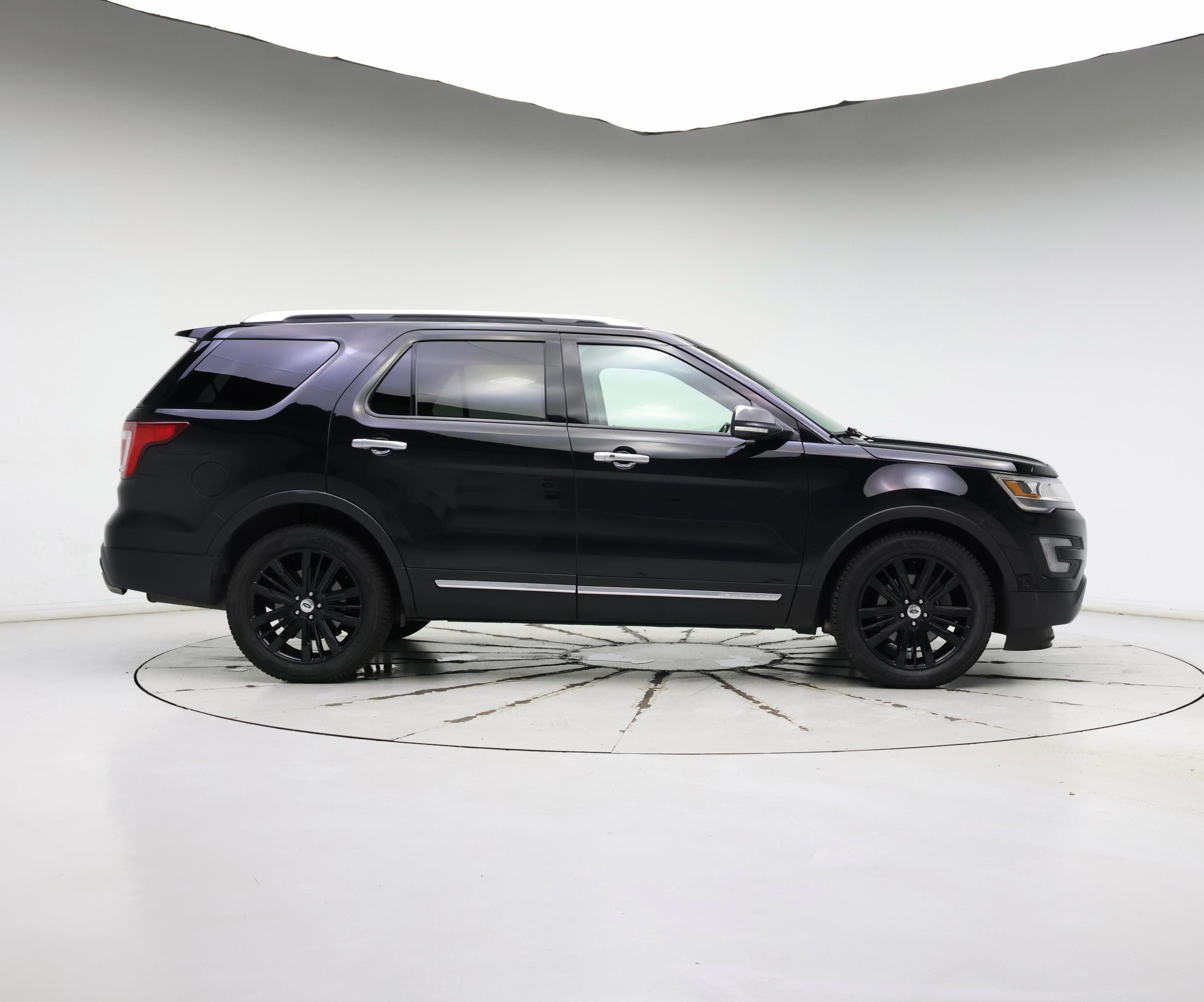 Thumbnail: 2017 Ford Explorer - 7