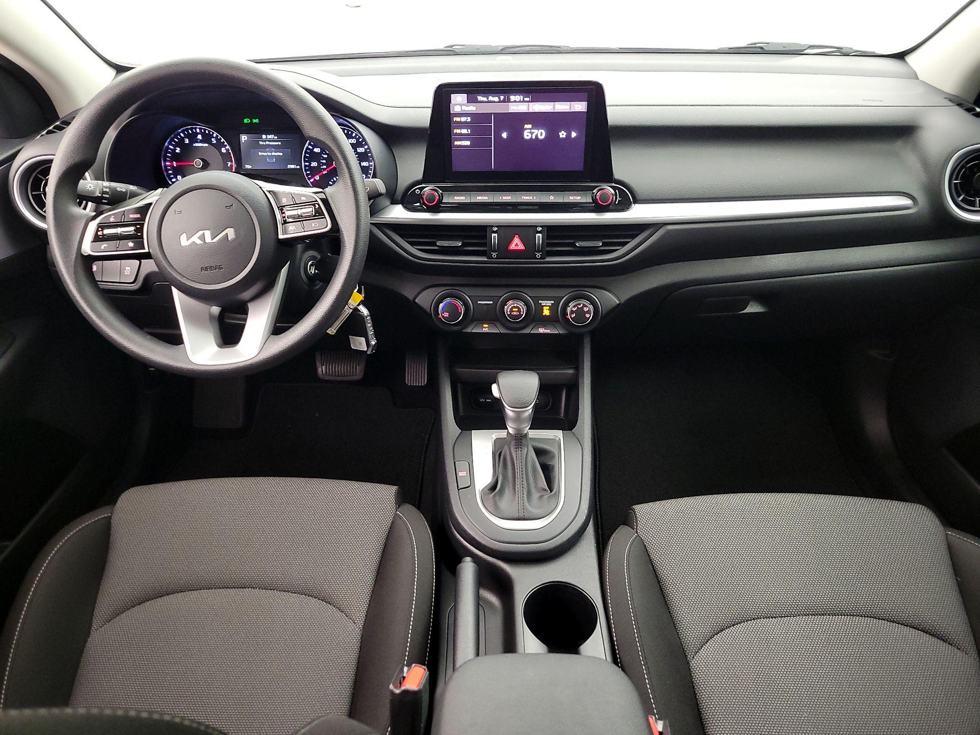 Thumbnail: 2024 Kia Forte - 9