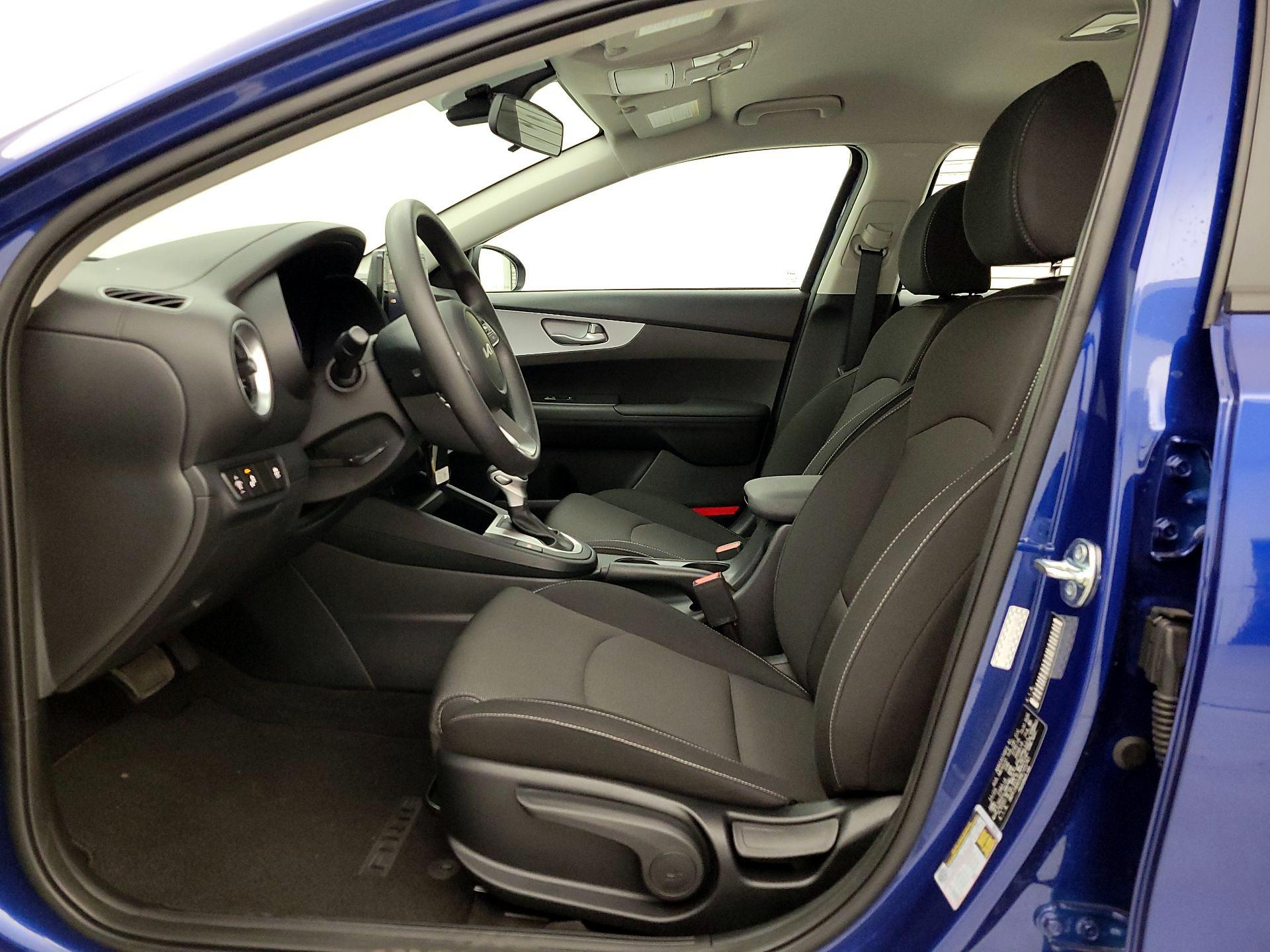 Thumbnail: 2024 Kia Forte - 11