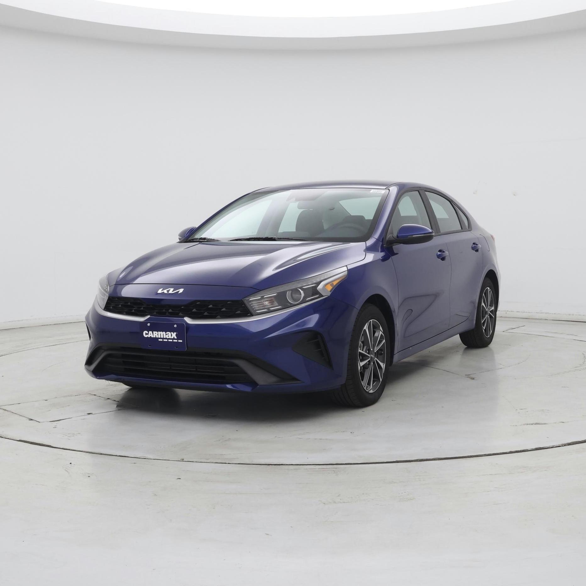 Thumbnail: 2024 Kia Forte - 4