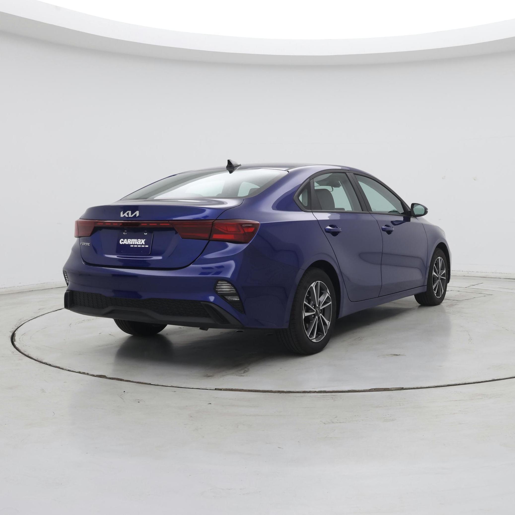 Thumbnail: 2024 Kia Forte - 8