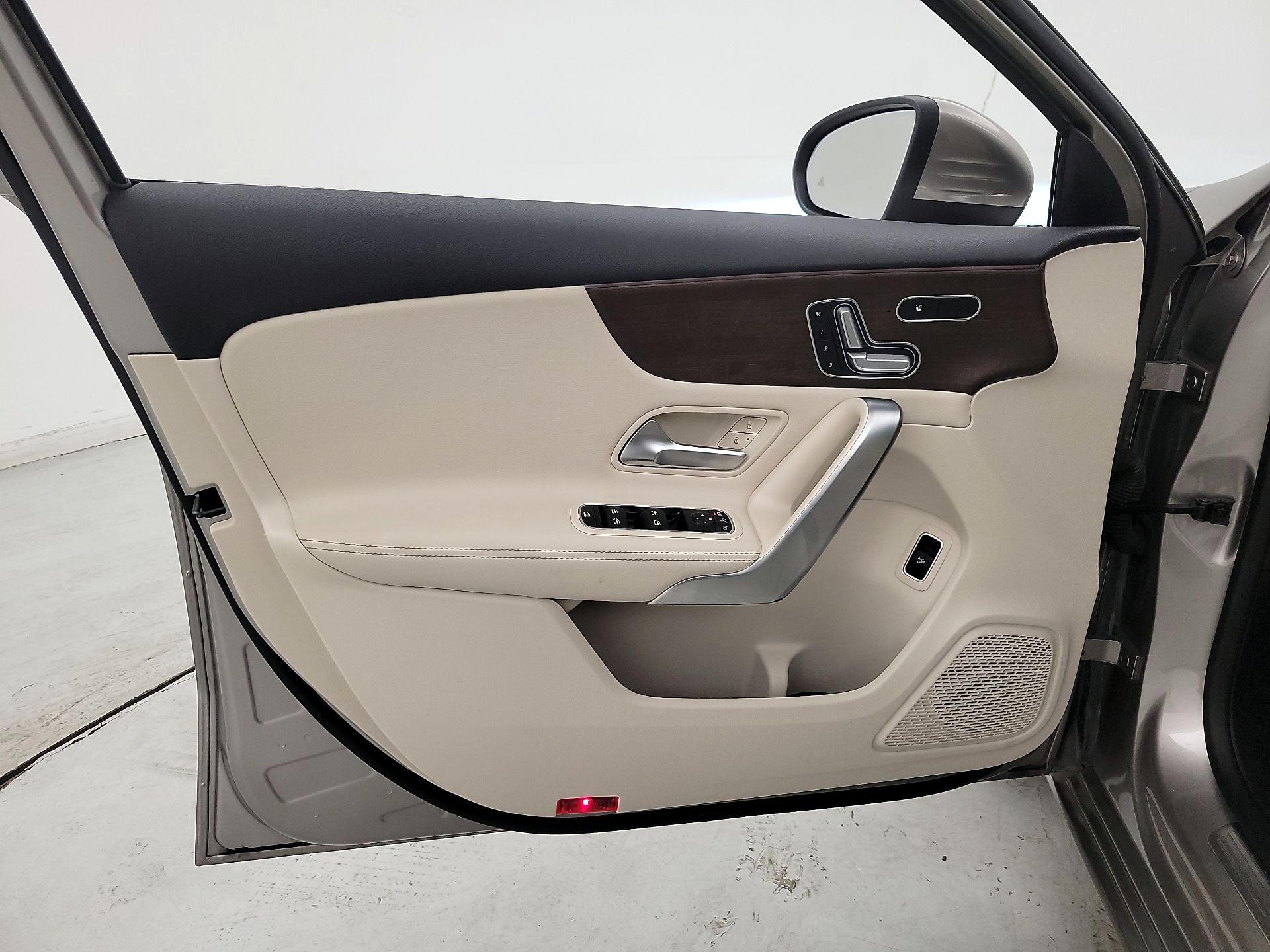 Thumbnail: 2021 Mercedes-Benz A-Class - 12