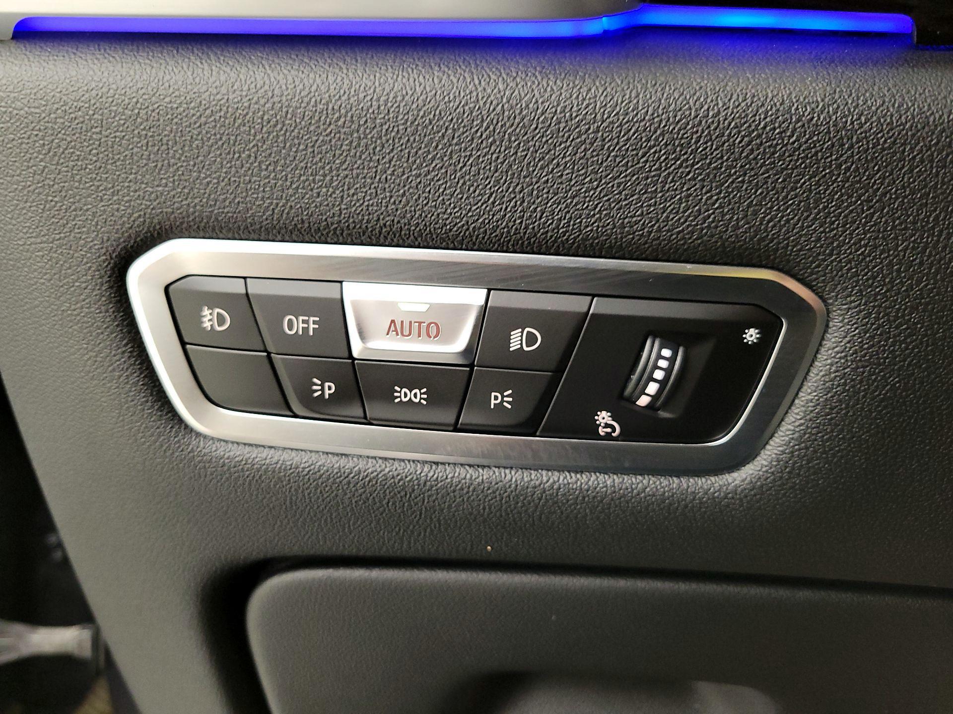 Thumbnail: 2020 BMW X5 - 13