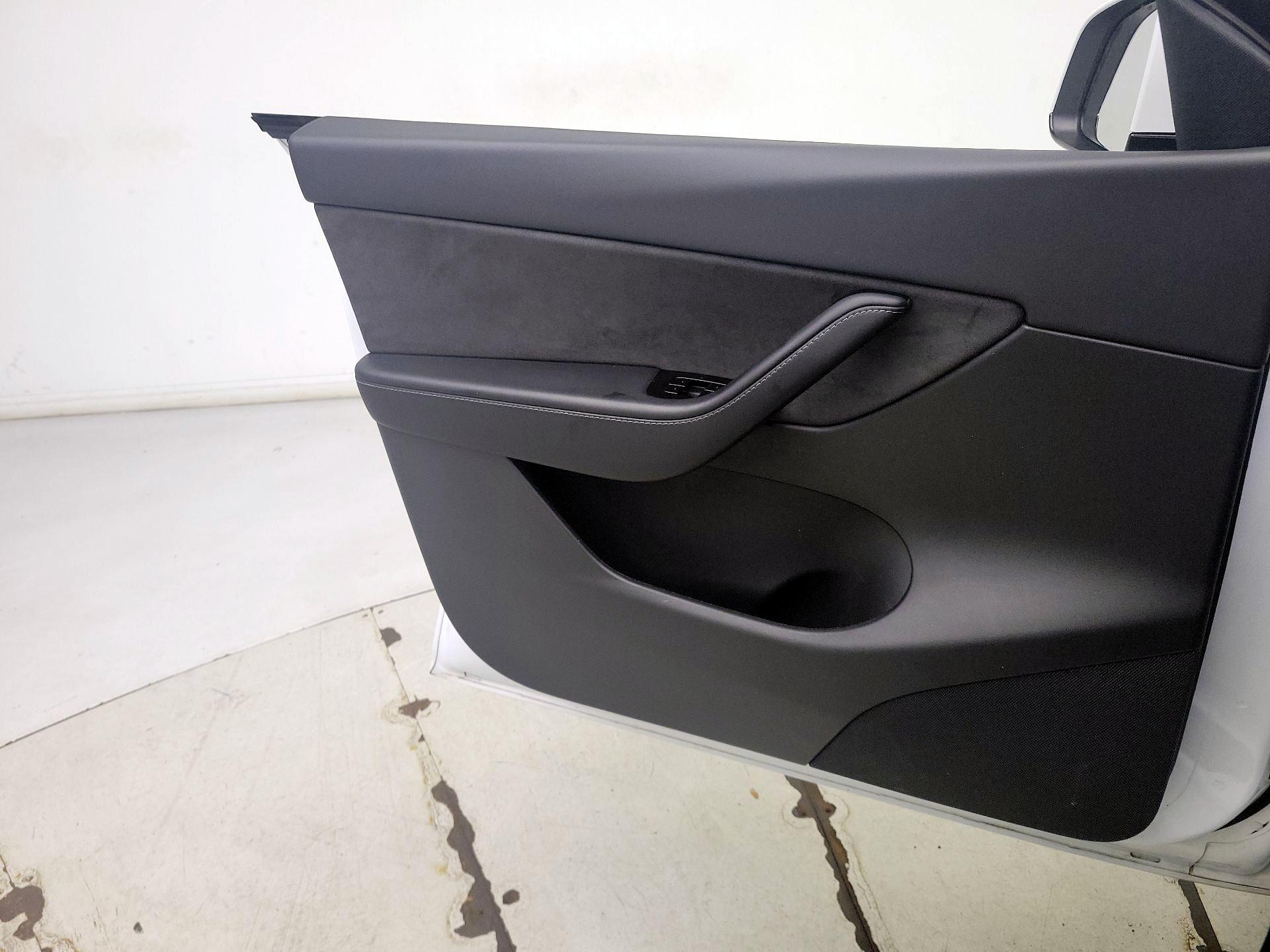 Thumbnail: 2021 Tesla Model Y - 12