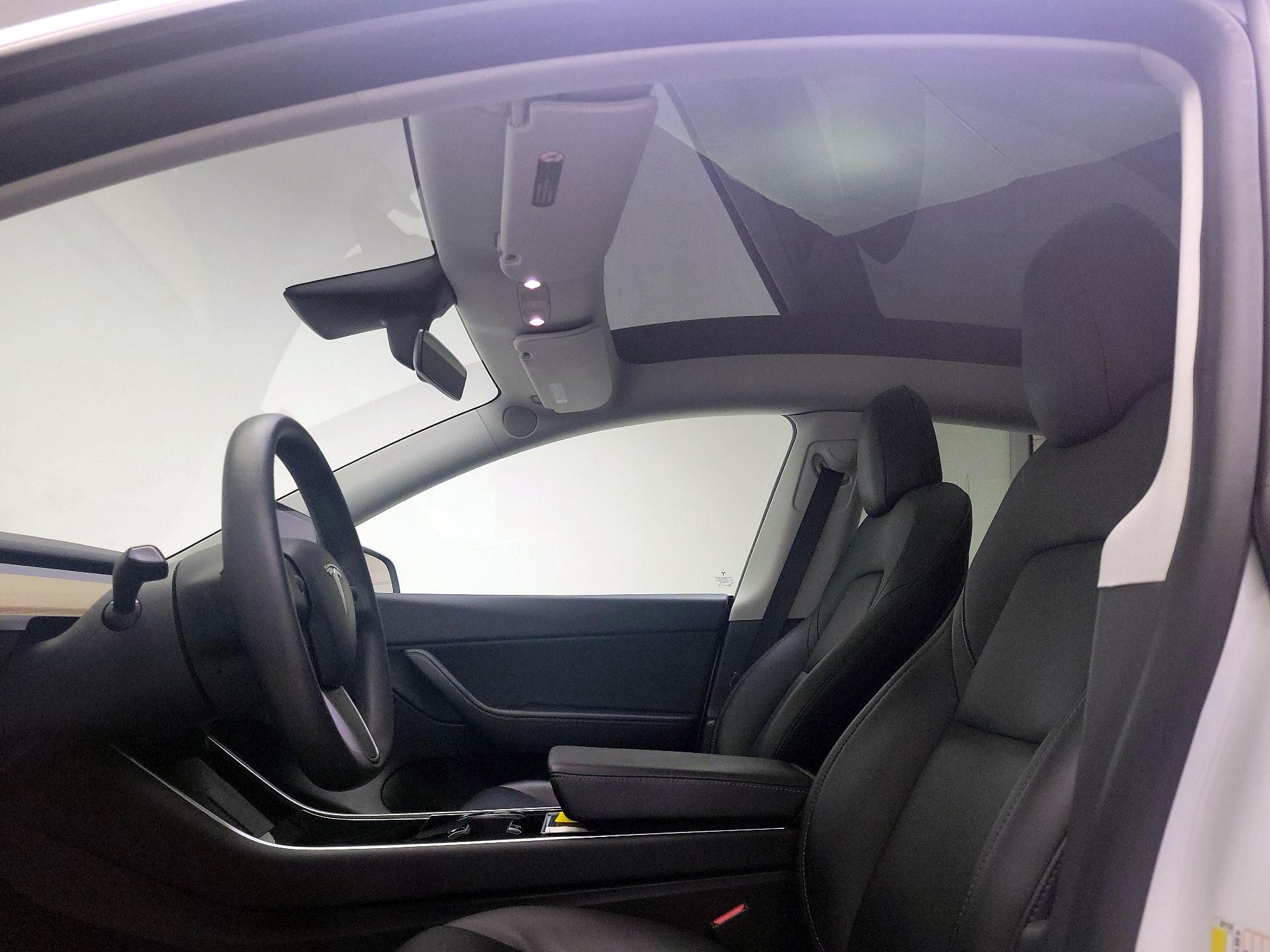Thumbnail: 2021 Tesla Model Y - 18