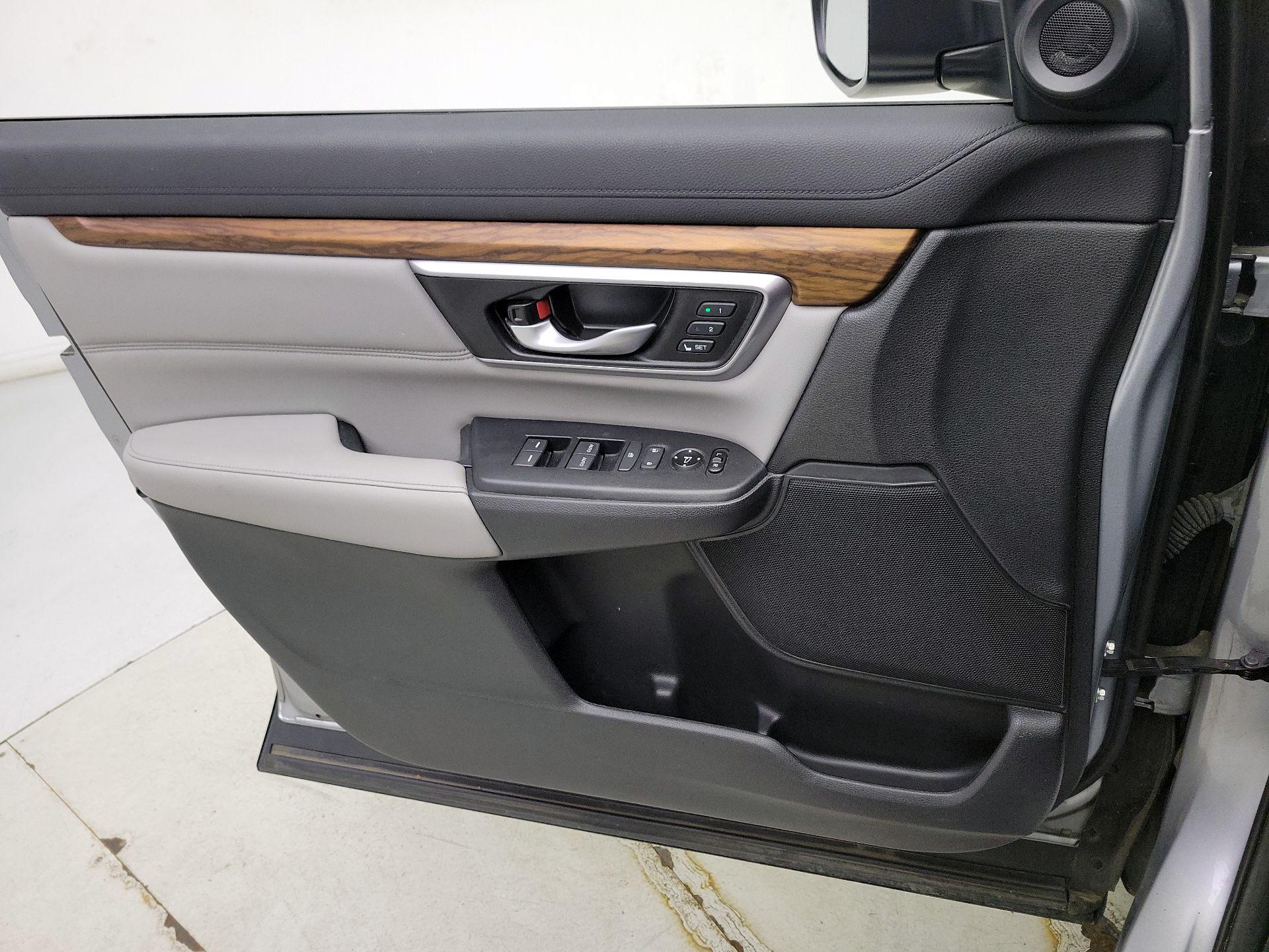 Thumbnail: 2017 Honda CR-V - 12