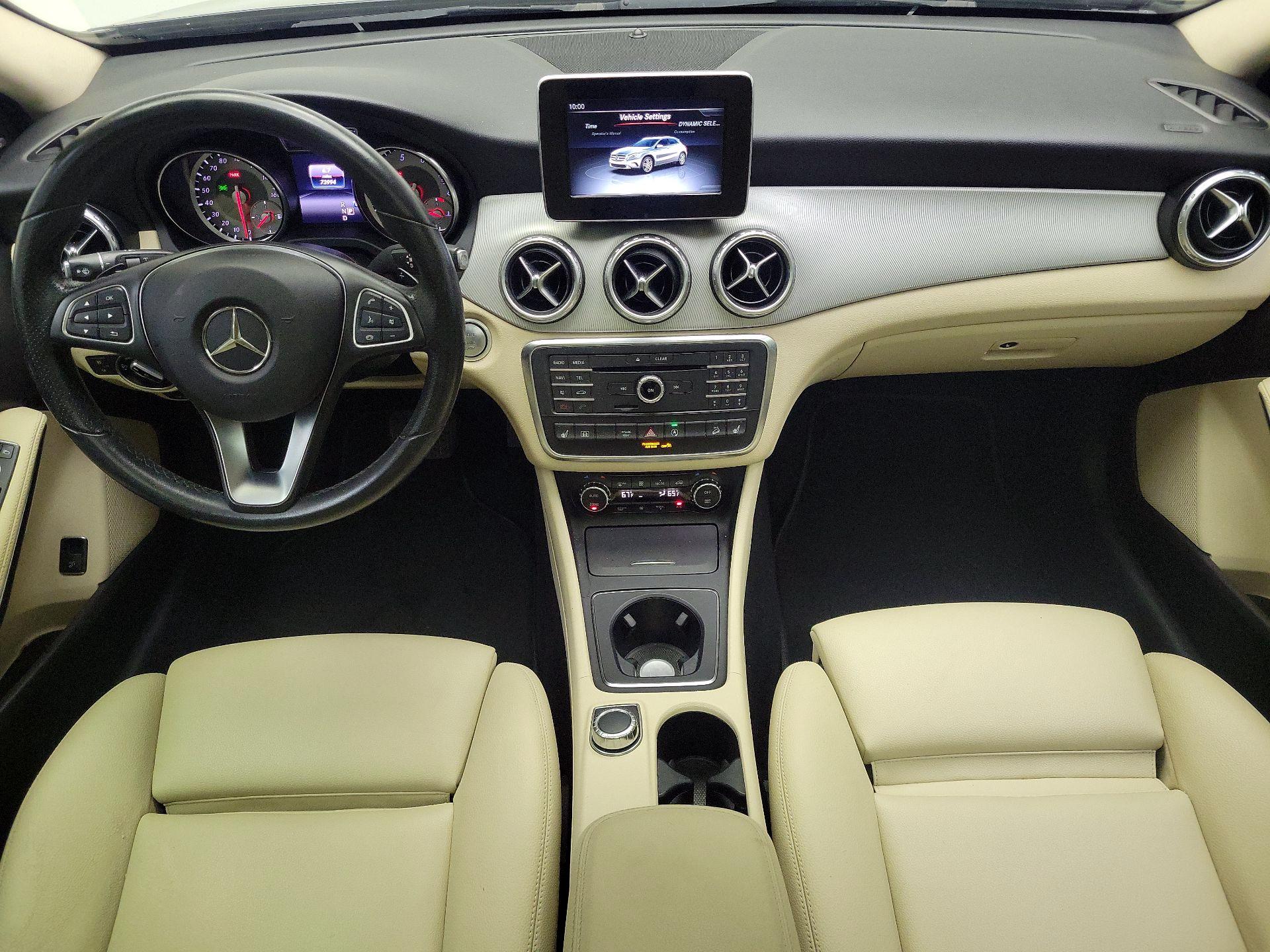 Thumbnail: 2017 Mercedes-Benz GLA - 9