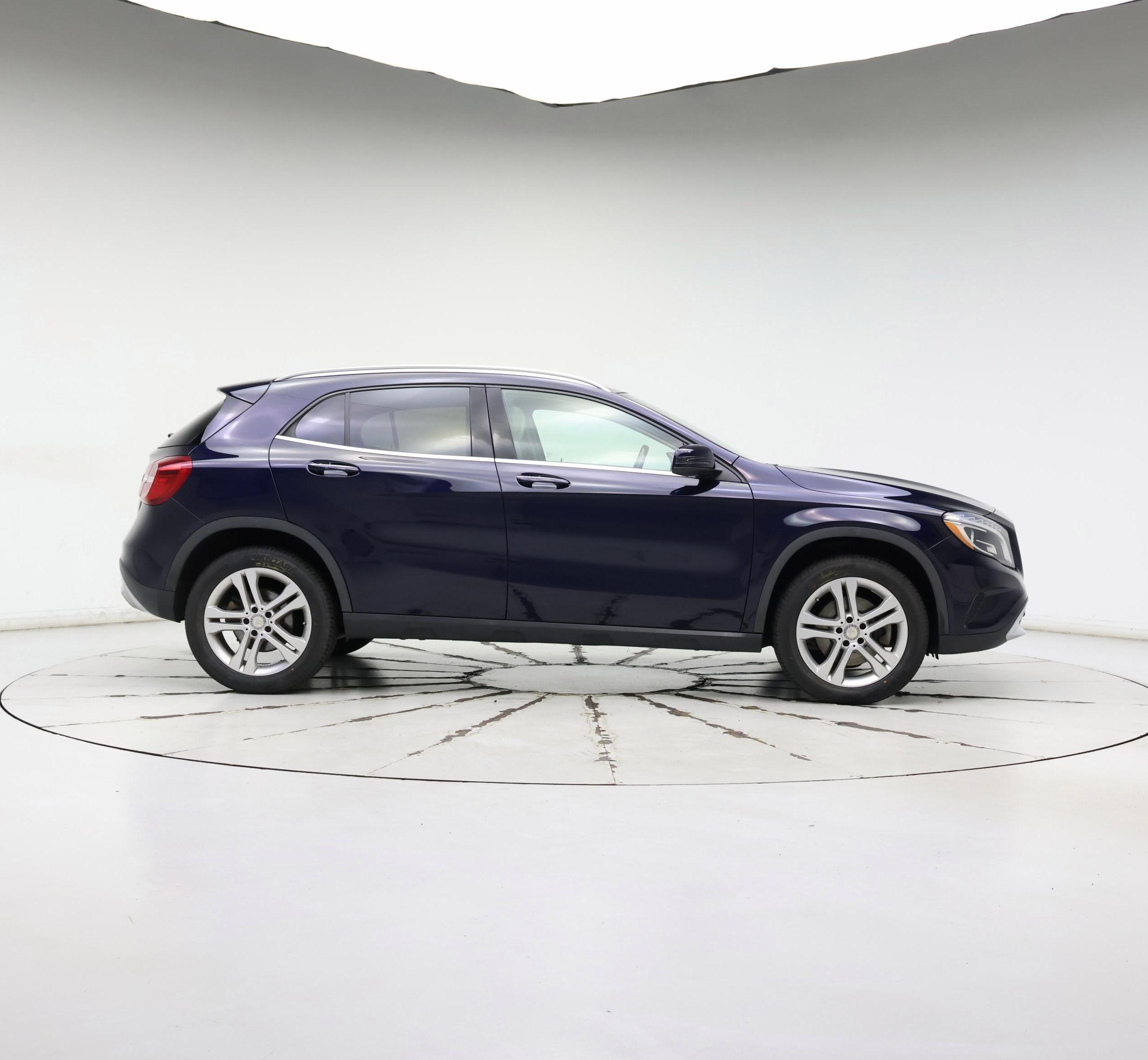 Thumbnail: 2017 Mercedes-Benz GLA - 7