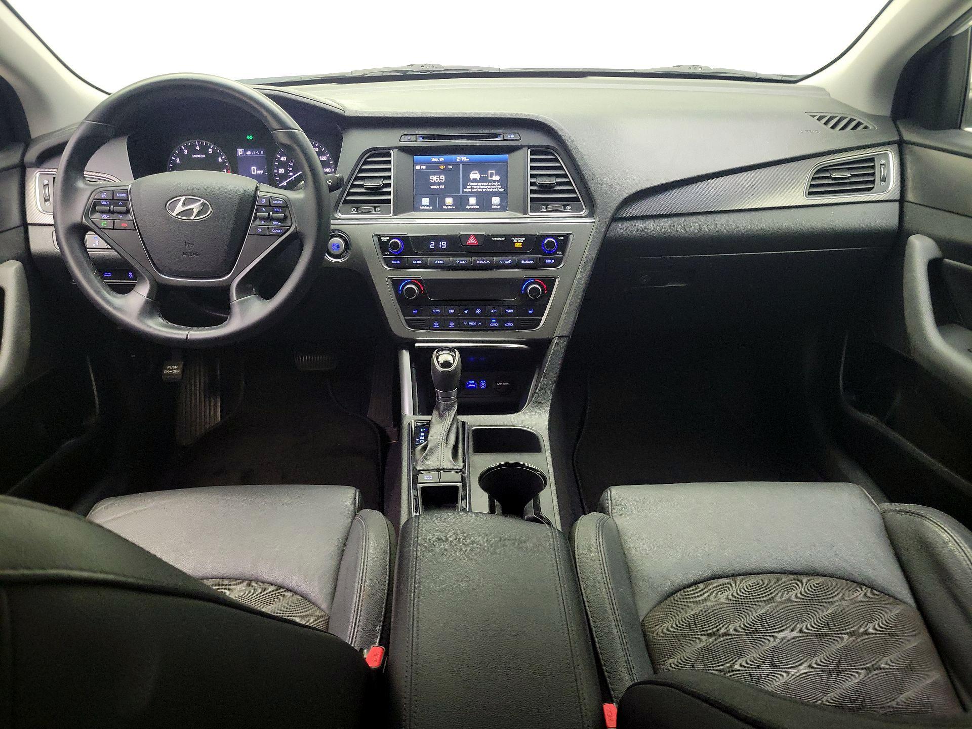 Thumbnail: 2016 Hyundai Sonata - 9