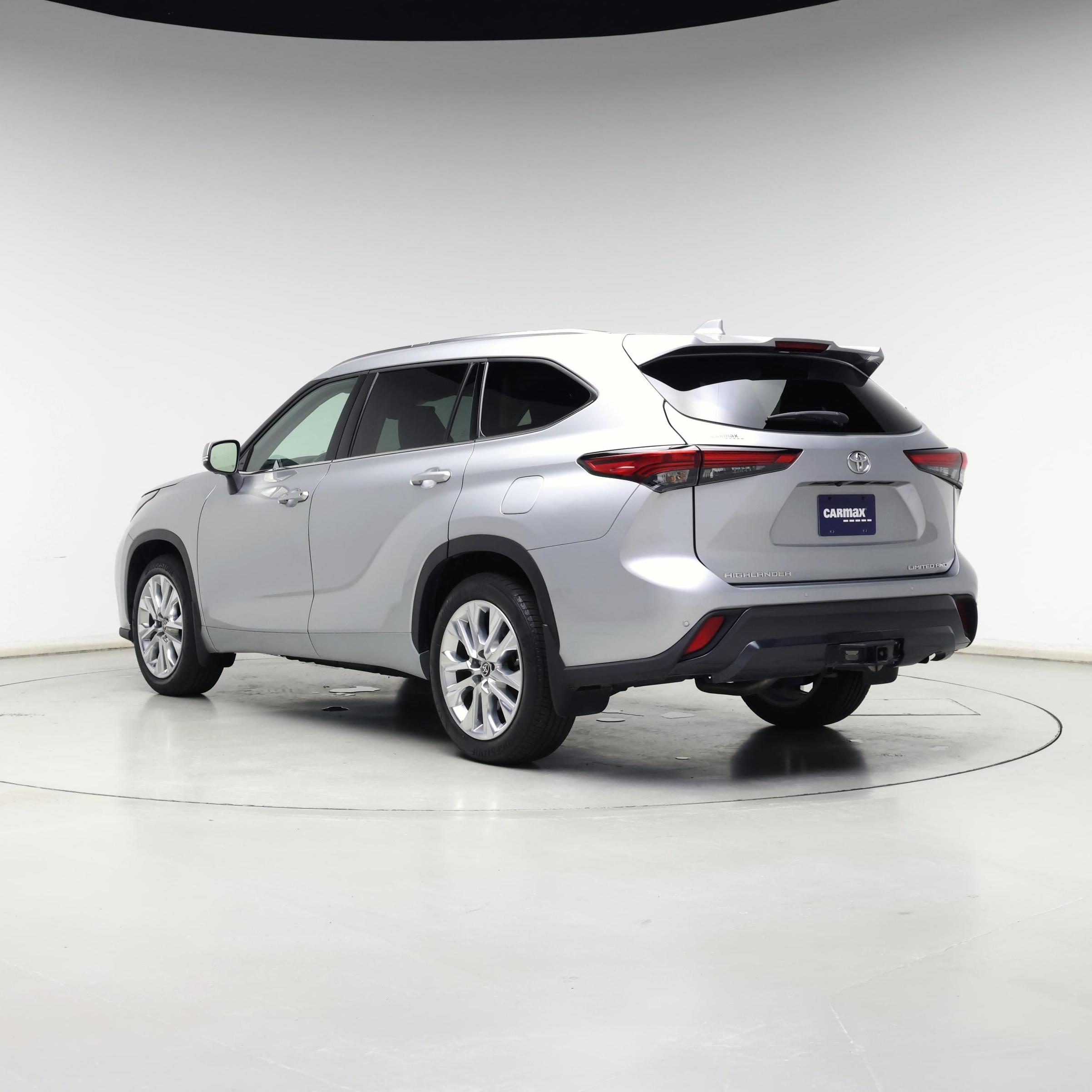 Thumbnail: 2022 Toyota Highlander - 2