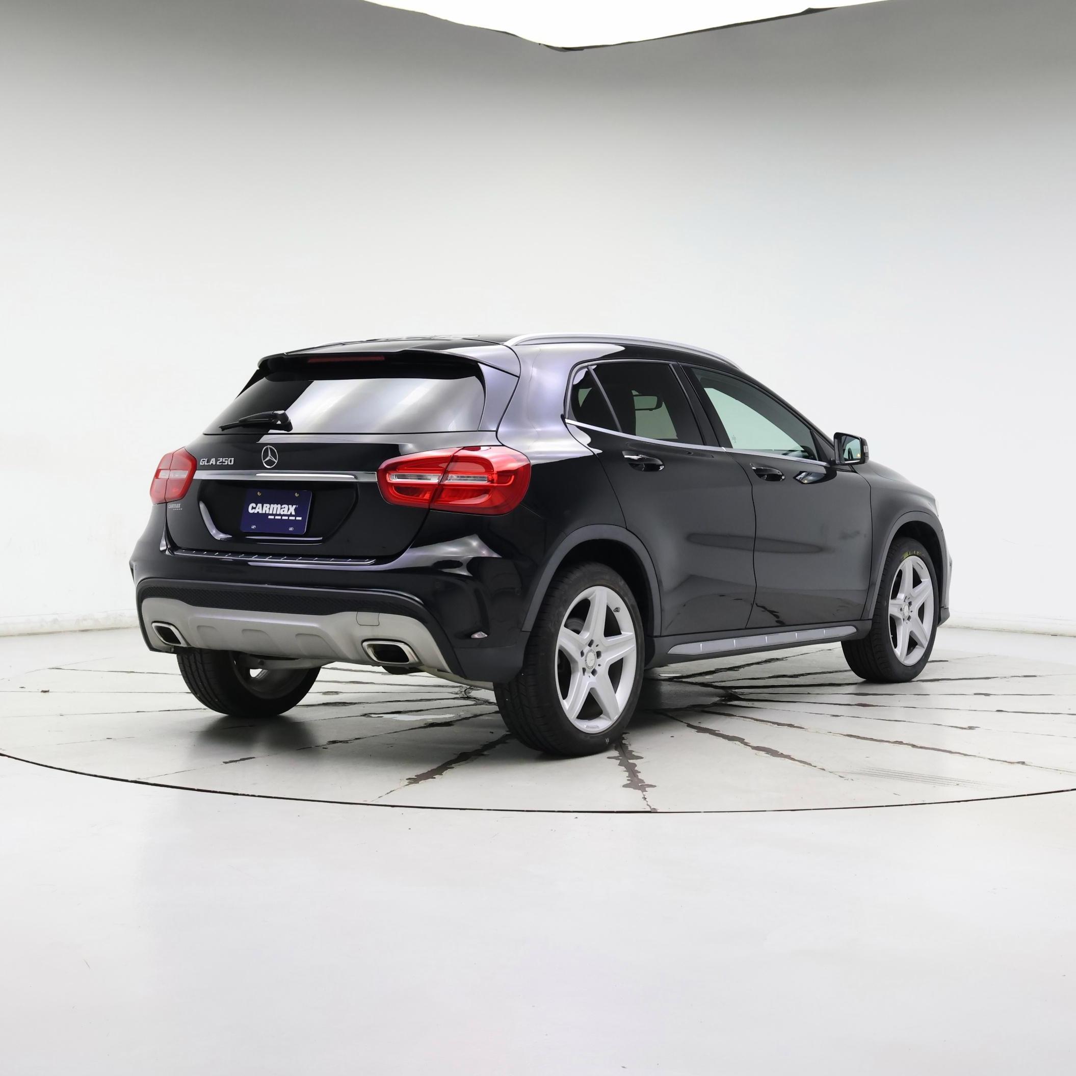 Thumbnail: 2017 Mercedes-Benz GLA - 8