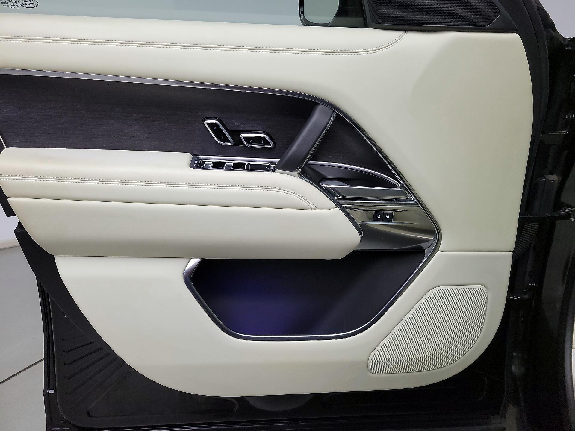 Thumbnail: 2023 Land Rover Range Rover - 12
