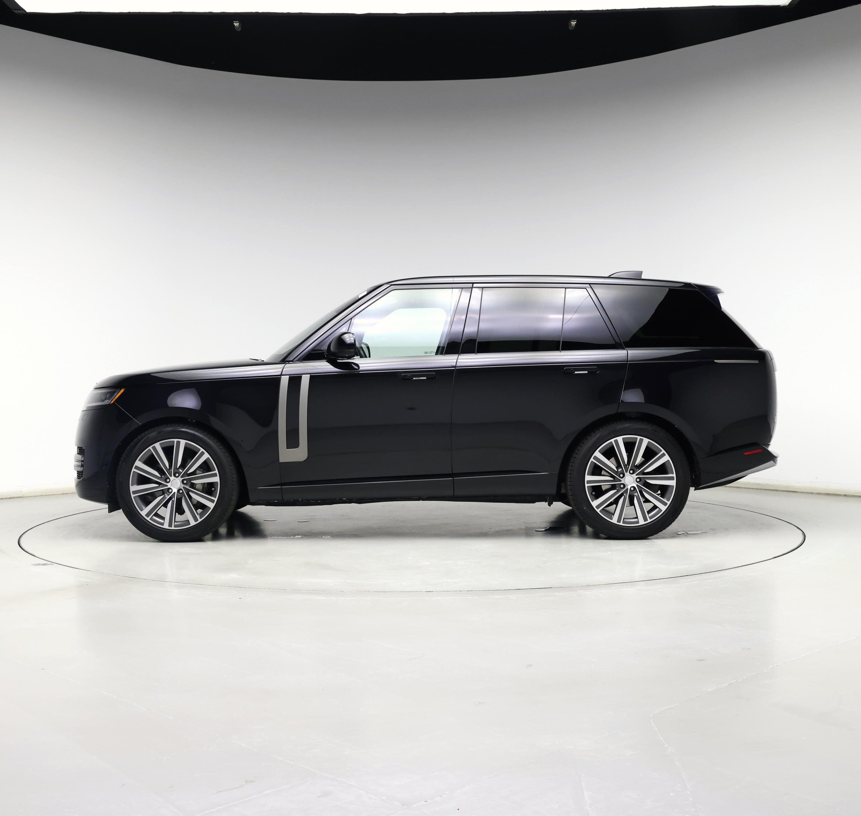 Thumbnail: 2023 Land Rover Range Rover - 3