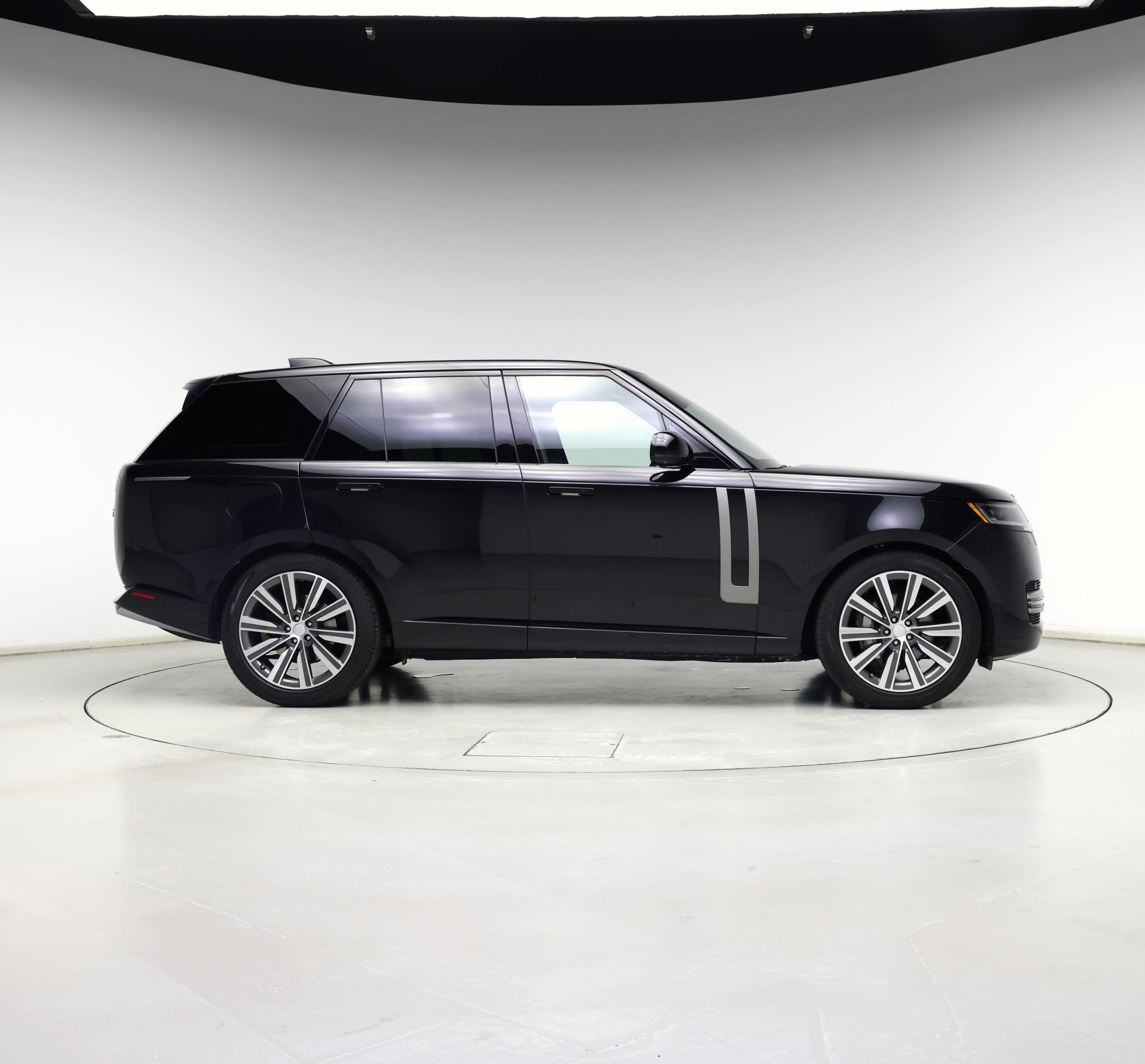 Thumbnail: 2023 Land Rover Range Rover - 7