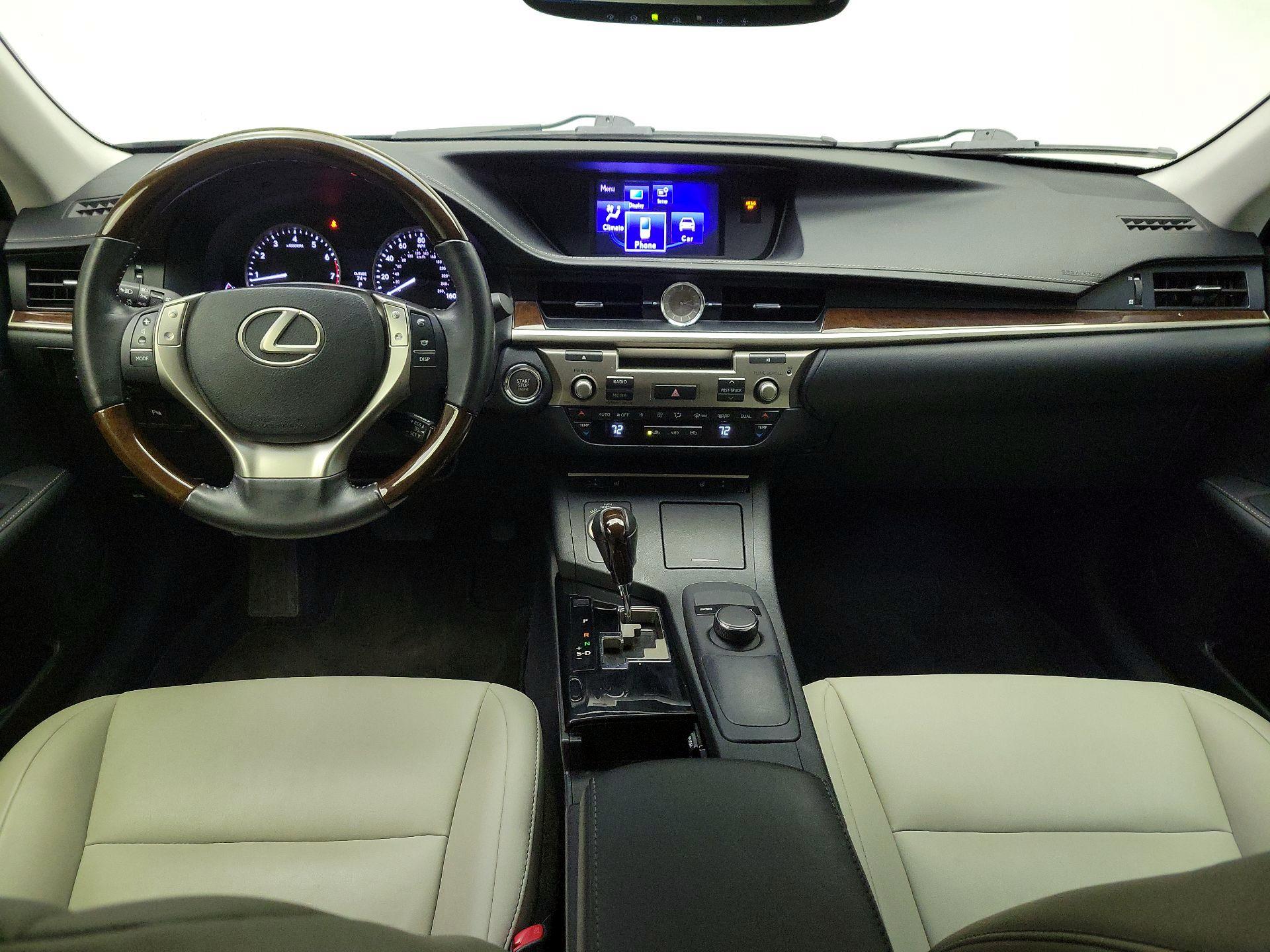 Thumbnail: 2013 Lexus ES - 9