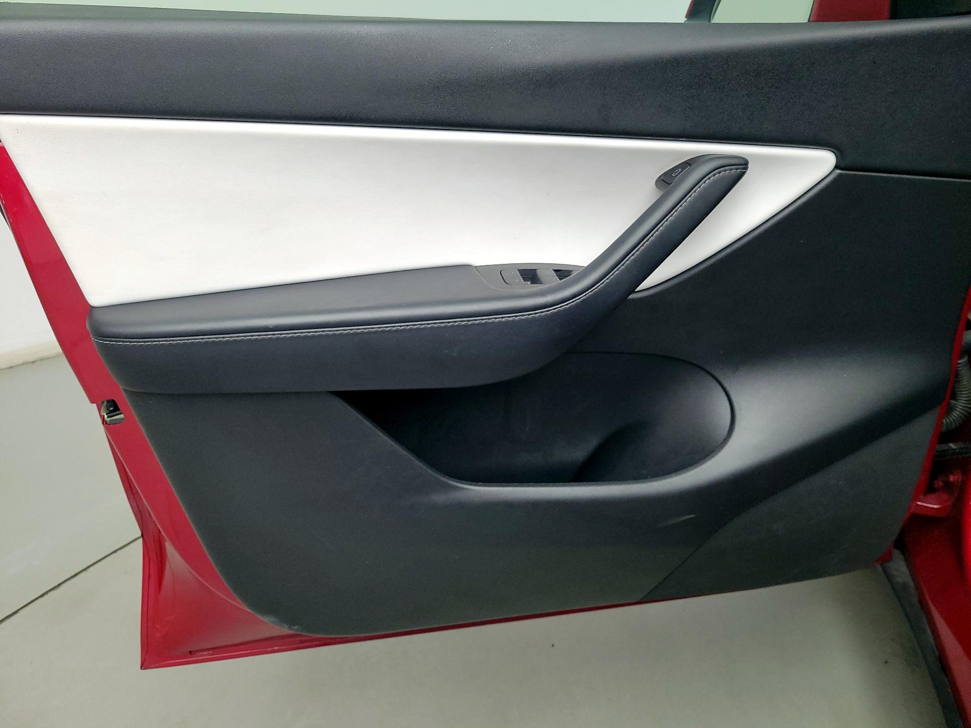 Thumbnail: 2021 Tesla Model Y - 12