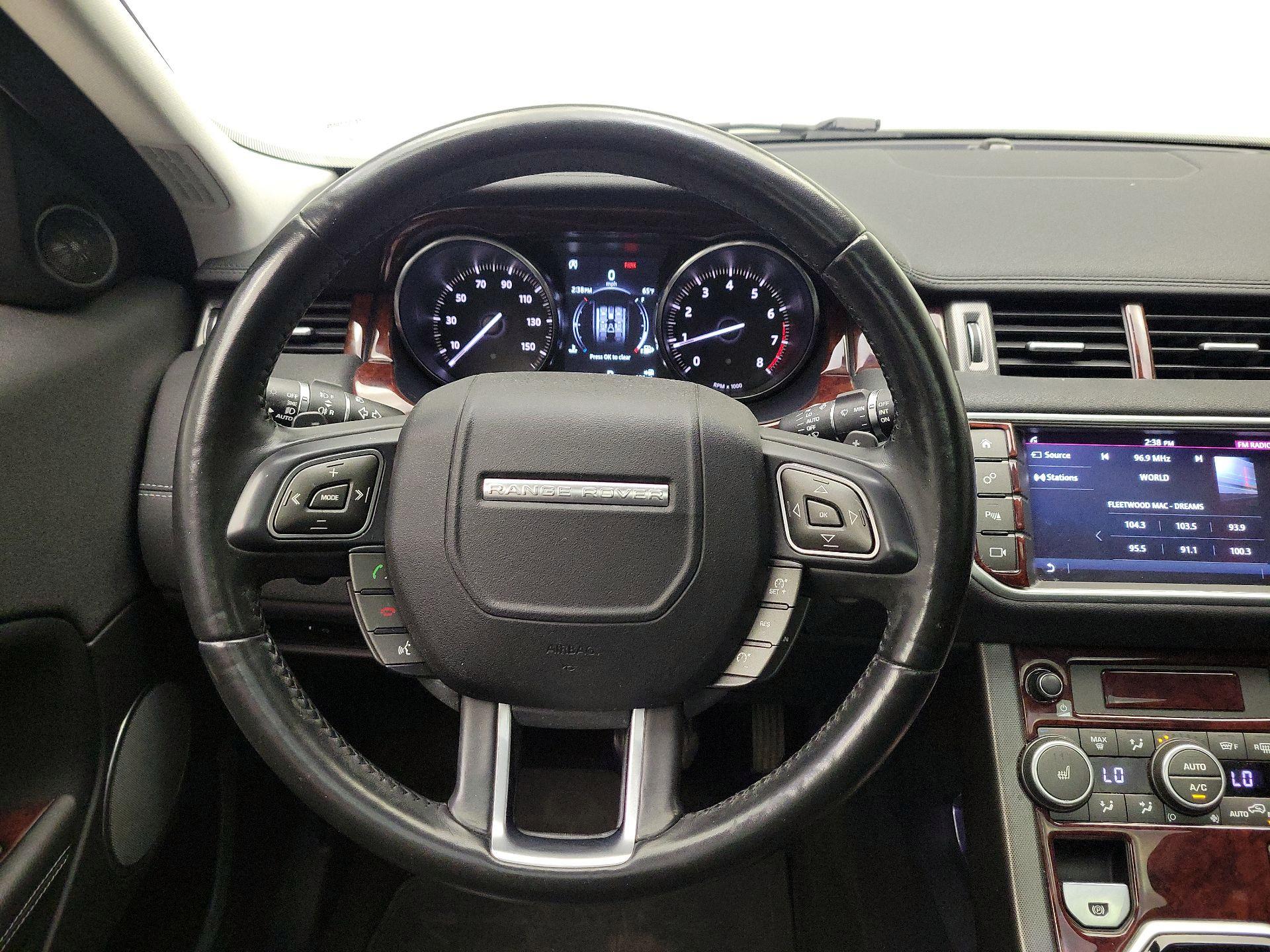 Thumbnail: 2018 Land Rover Range Rover Evoque - 10