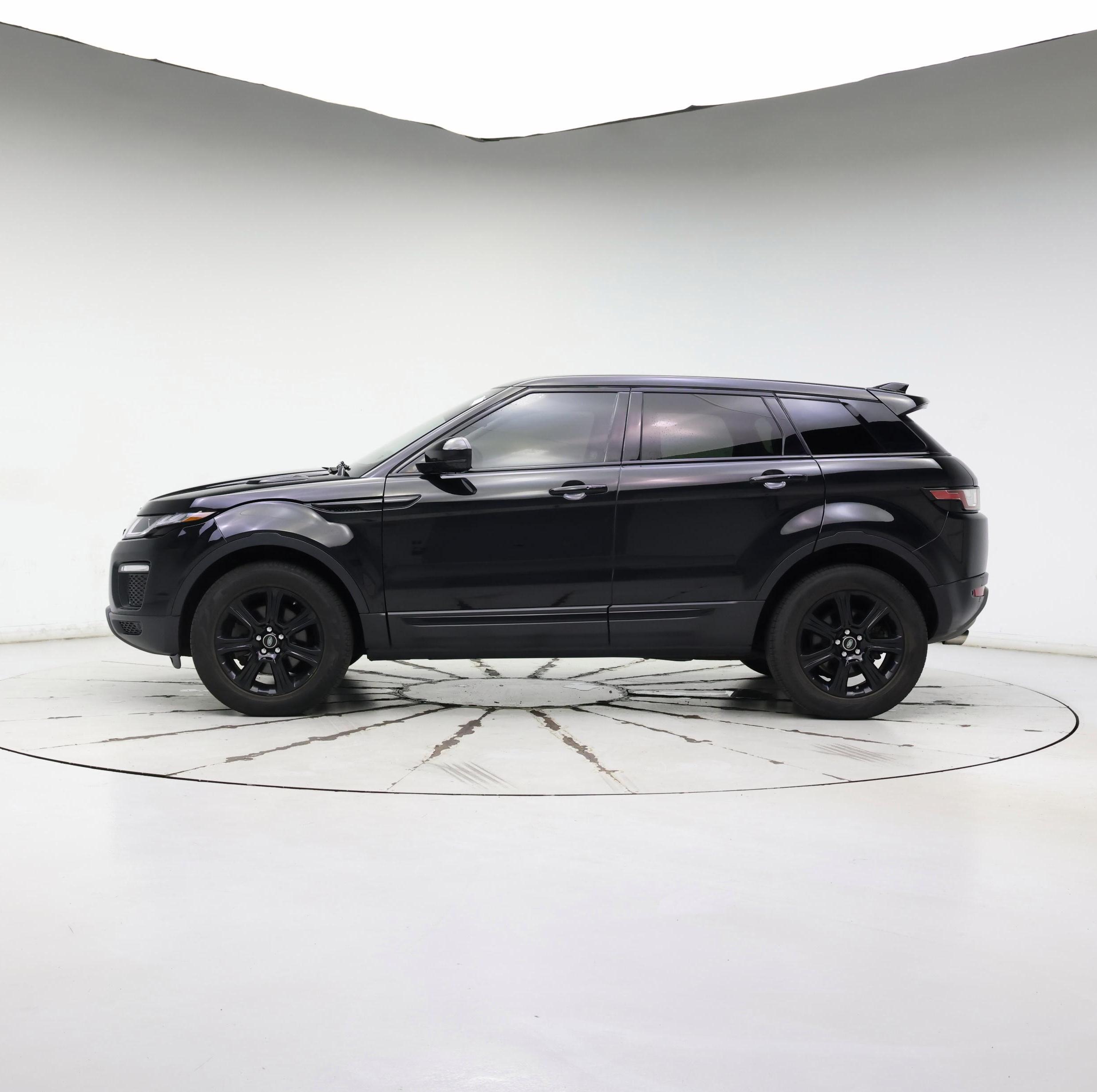 Thumbnail: 2018 Land Rover Range Rover Evoque - 3