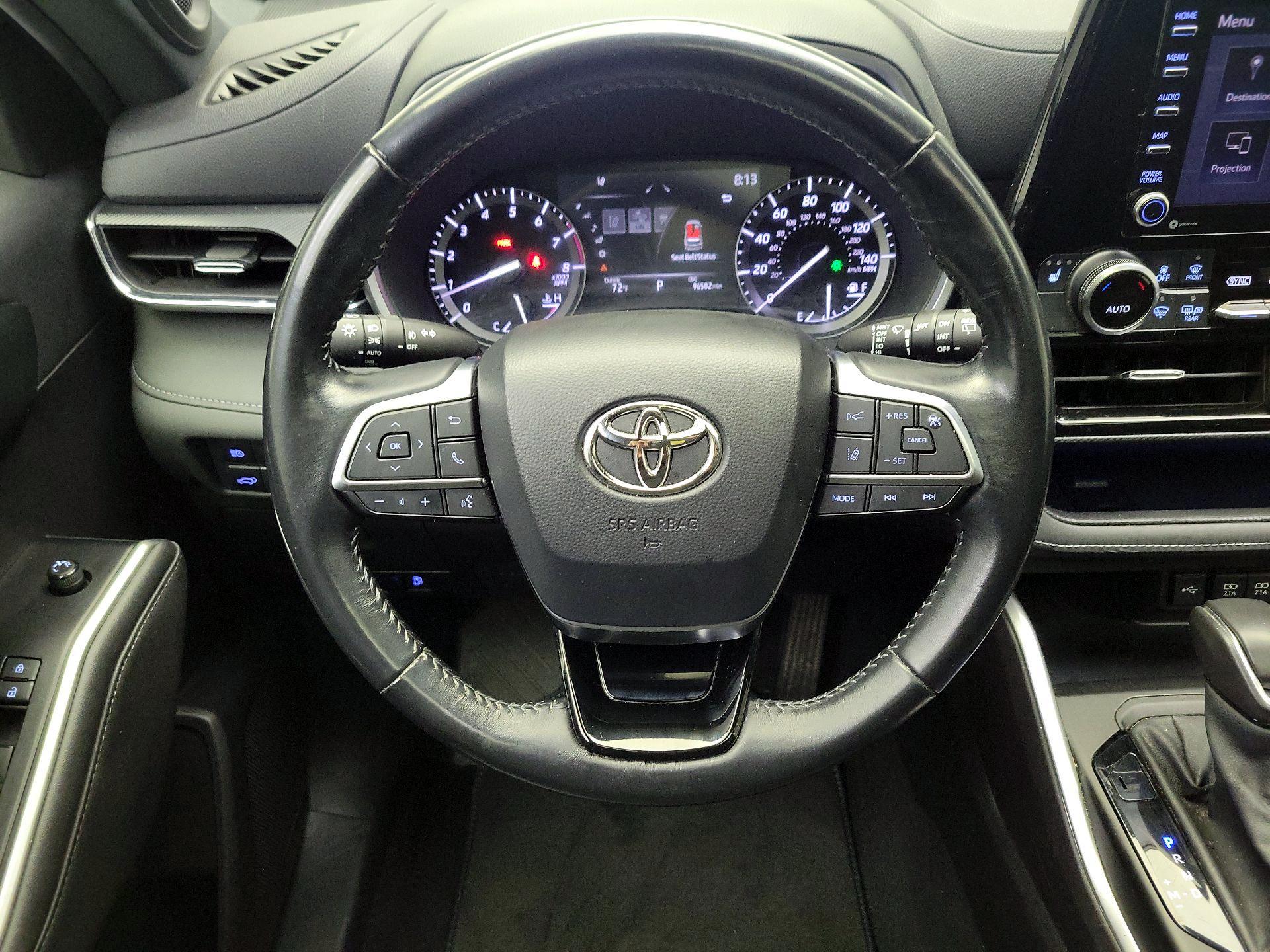 Thumbnail: 2021 Toyota Highlander - 10