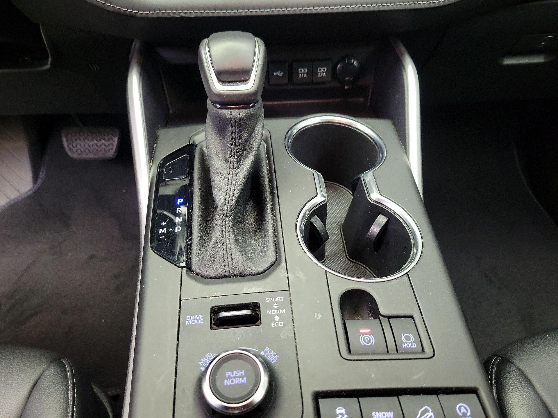 Thumbnail: 2021 Toyota Highlander - 18