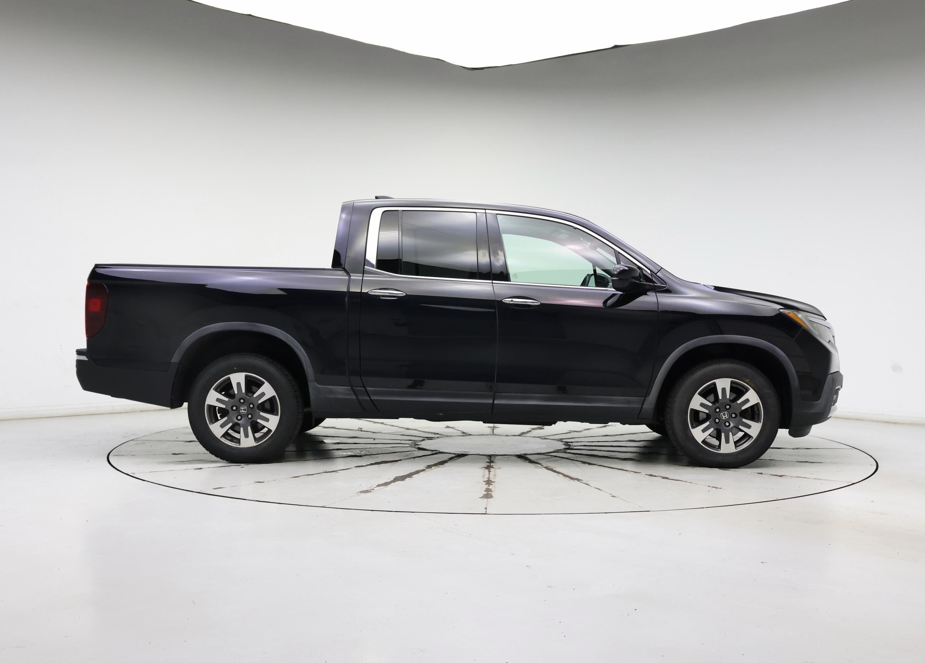 Thumbnail: 2017 Honda Ridgeline - 7