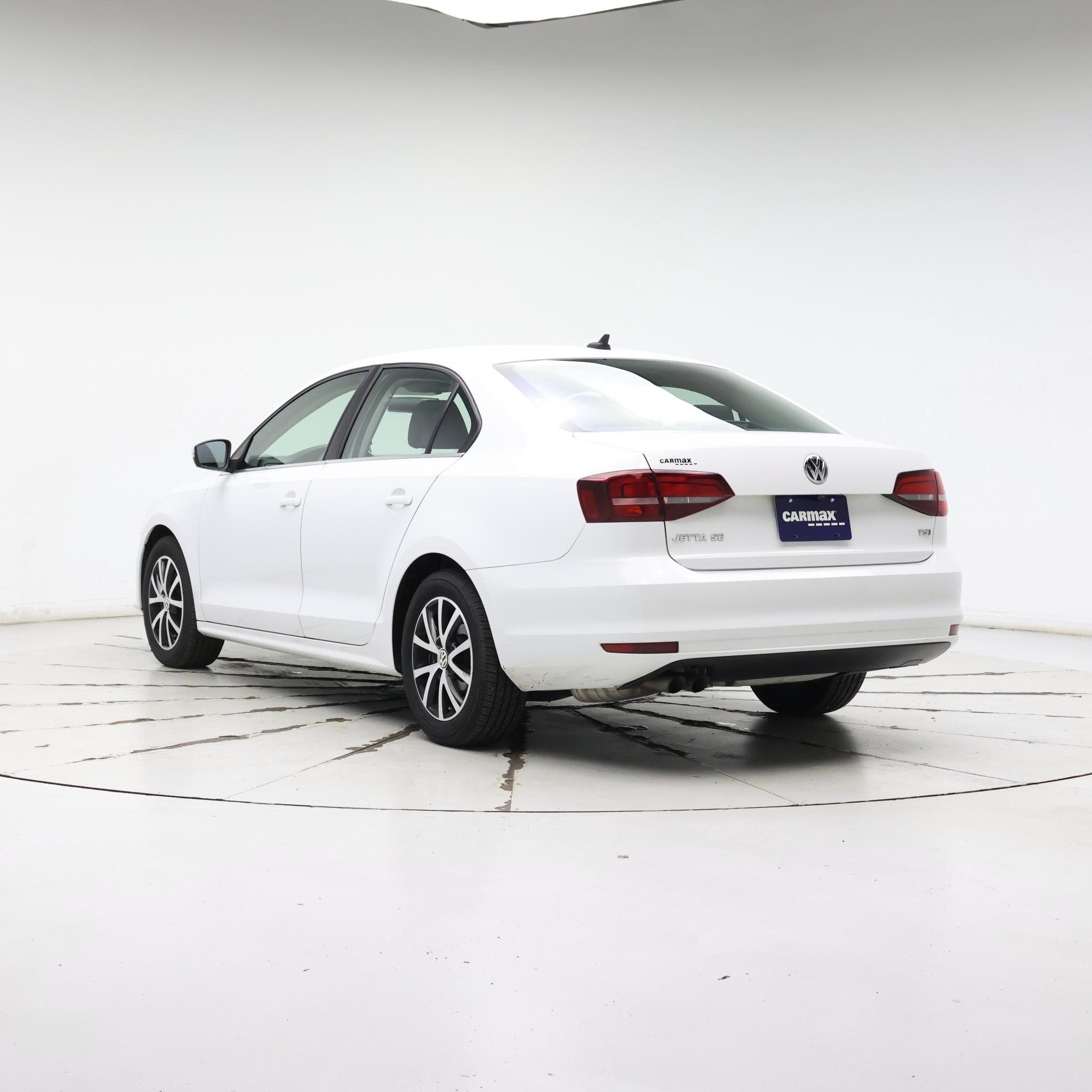 Thumbnail: 2017 Volkswagen Jetta - 2