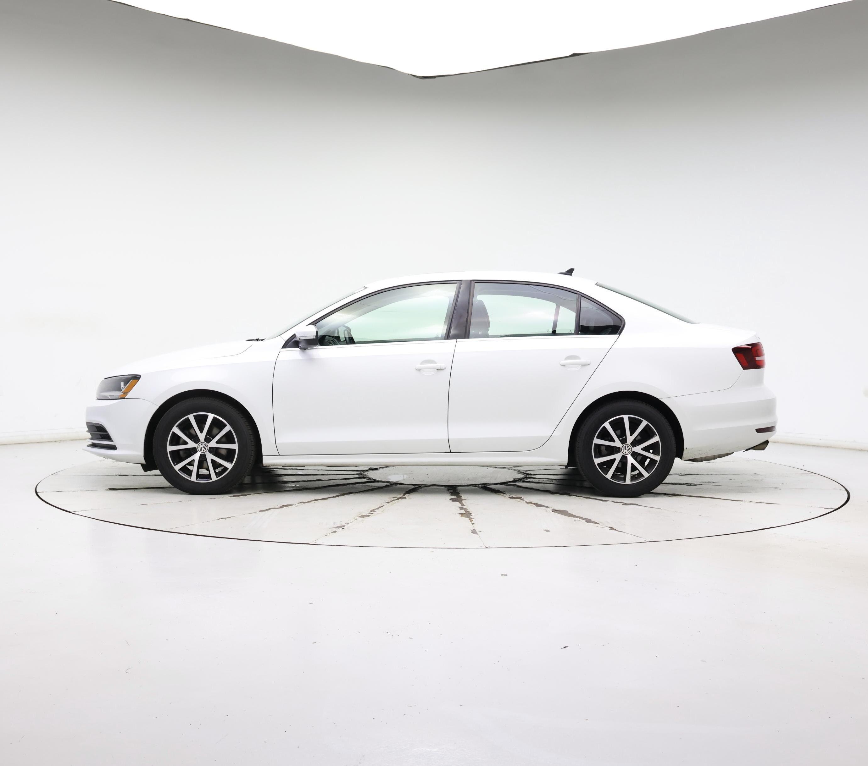 Thumbnail: 2017 Volkswagen Jetta - 3