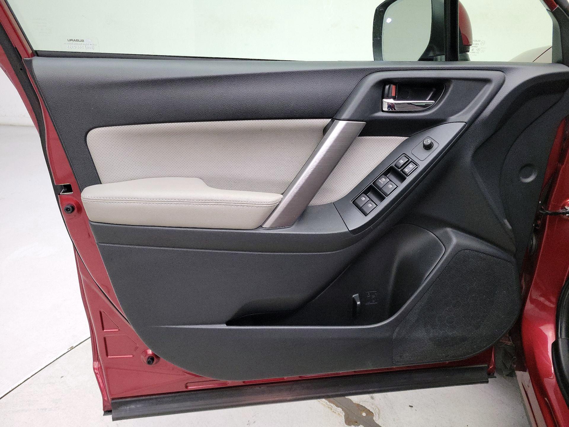 Thumbnail: 2015 Subaru Forester - 12