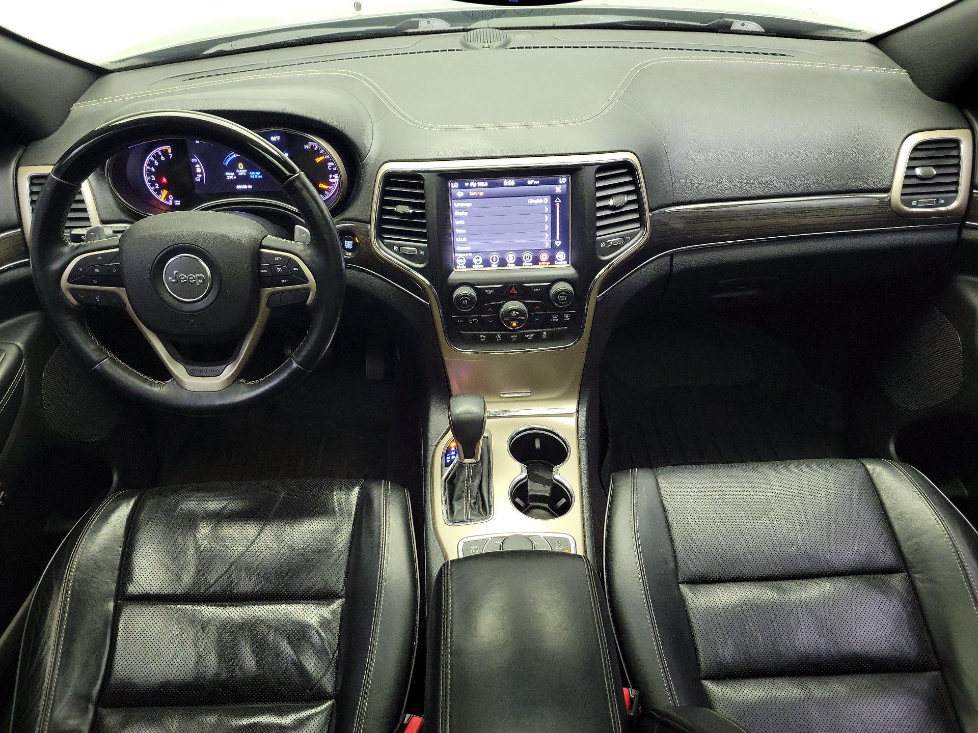 Thumbnail: 2017 Jeep Grand Cherokee - 9