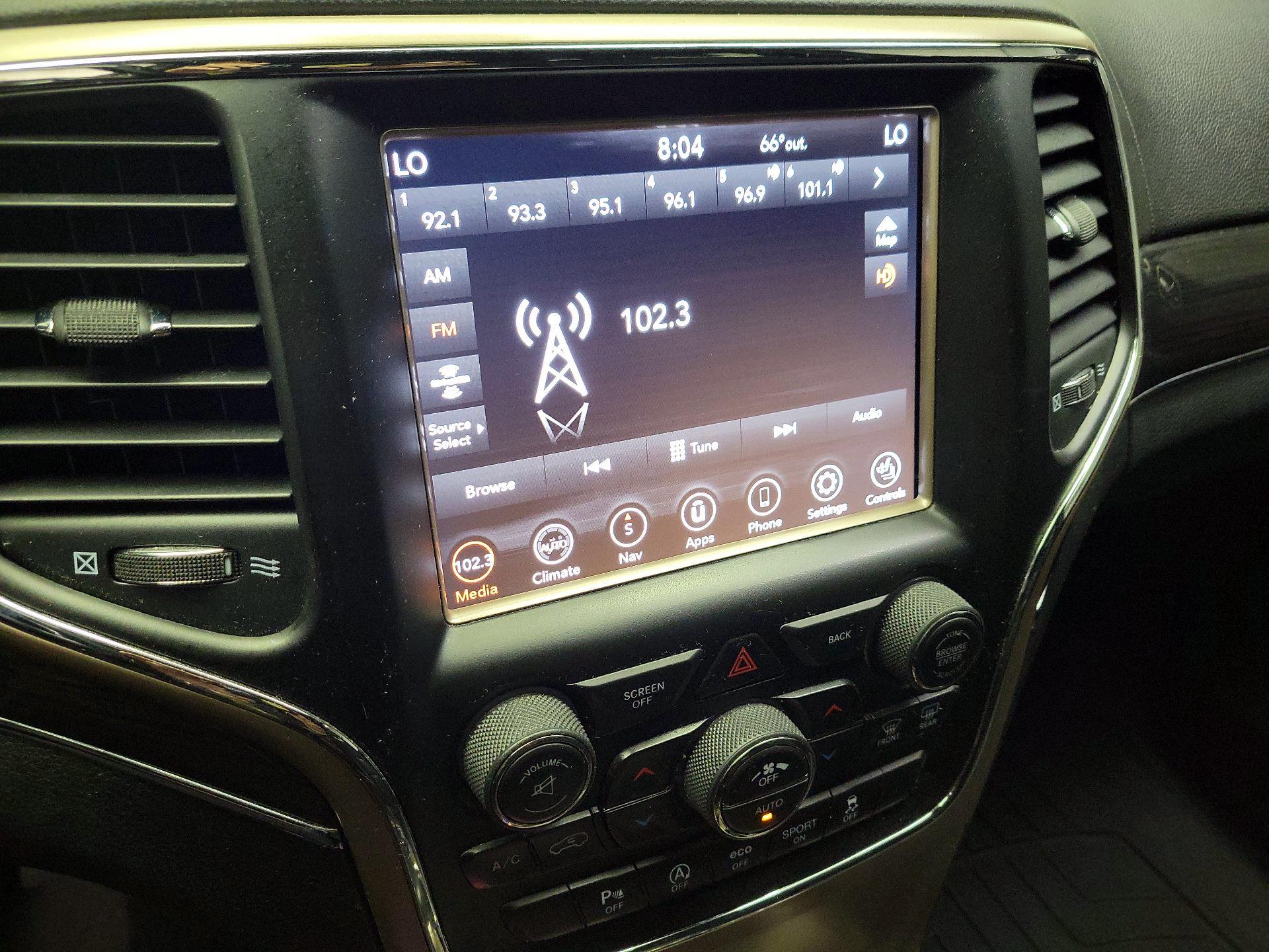 Thumbnail: 2017 Jeep Grand Cherokee - 16