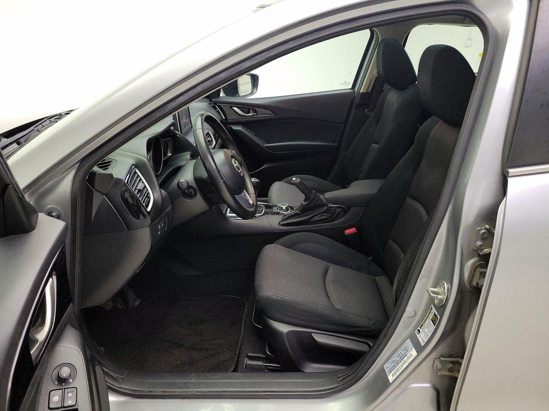 Thumbnail: 2016 Mazda Mazda3 - 11