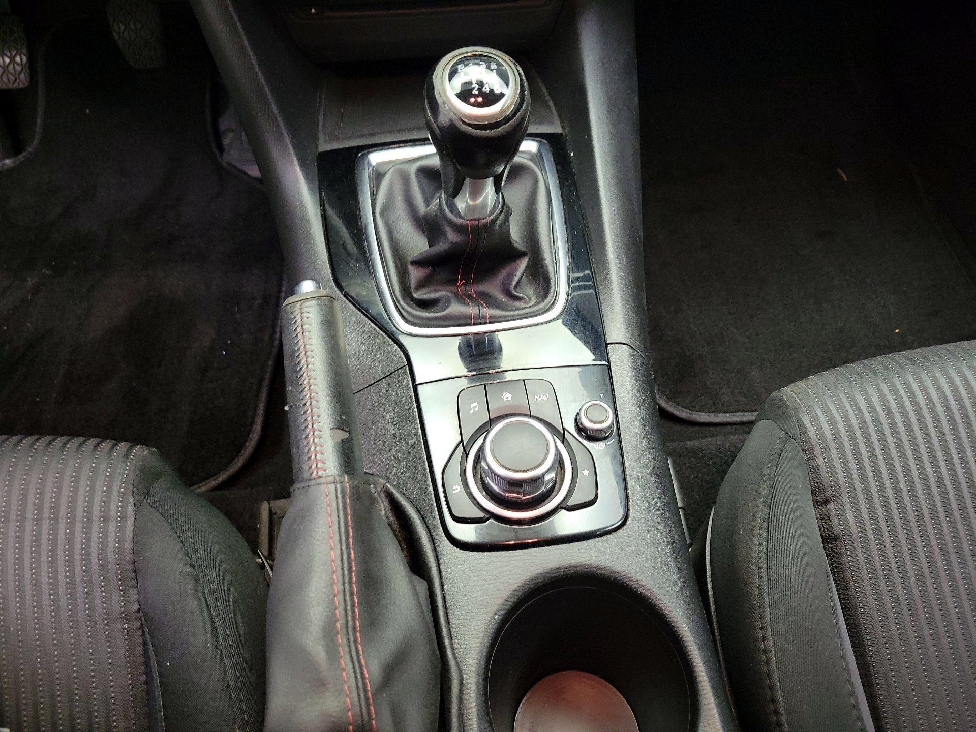 Thumbnail: 2016 Mazda Mazda3 - 17