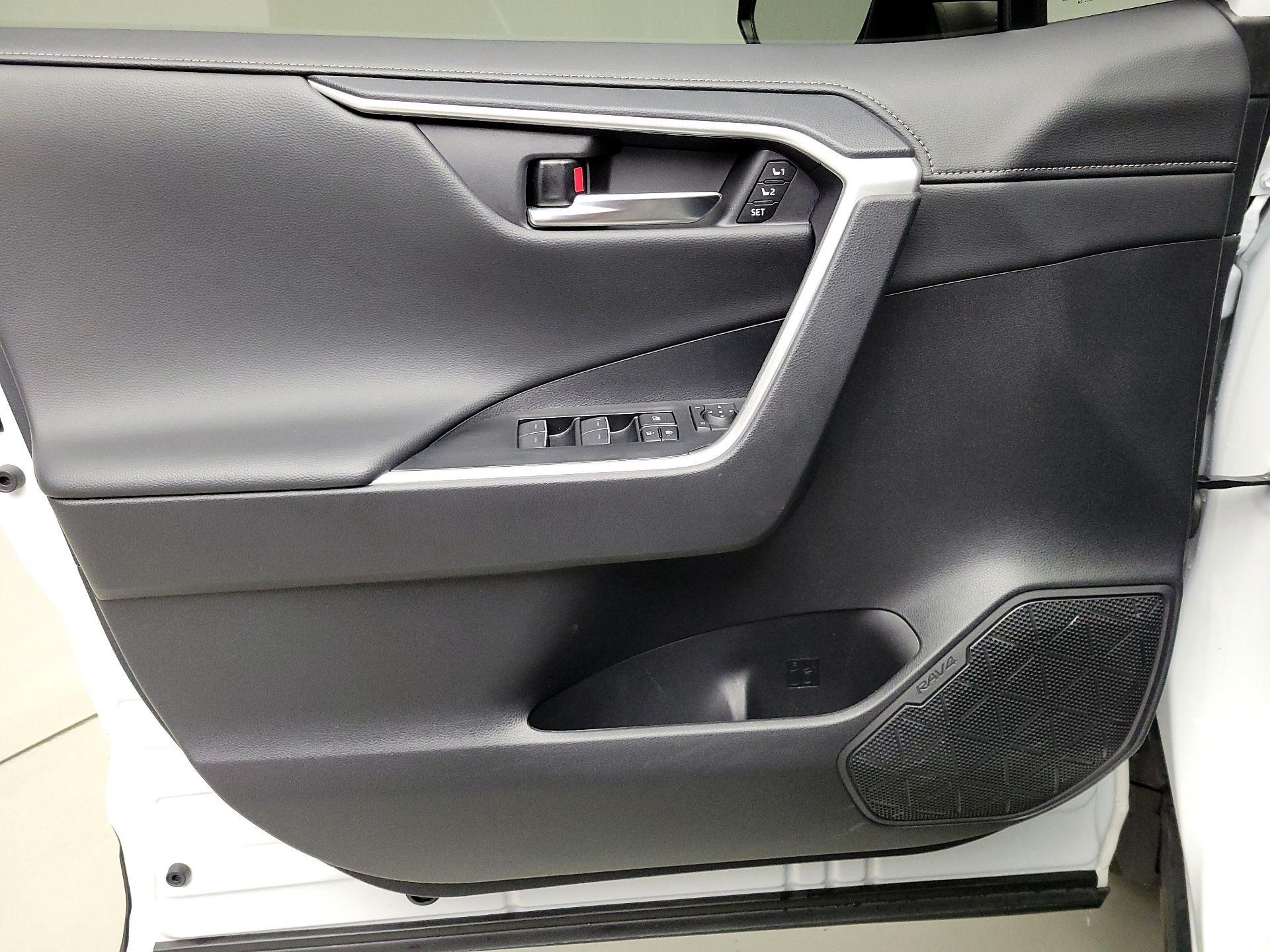 Thumbnail: 2024 Toyota RAV4 - 12