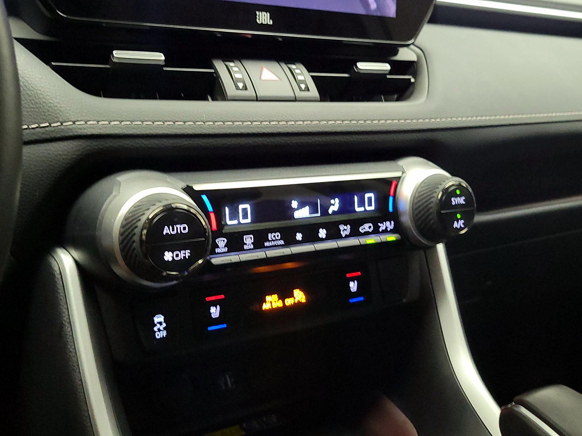 Thumbnail: 2024 Toyota RAV4 - 16