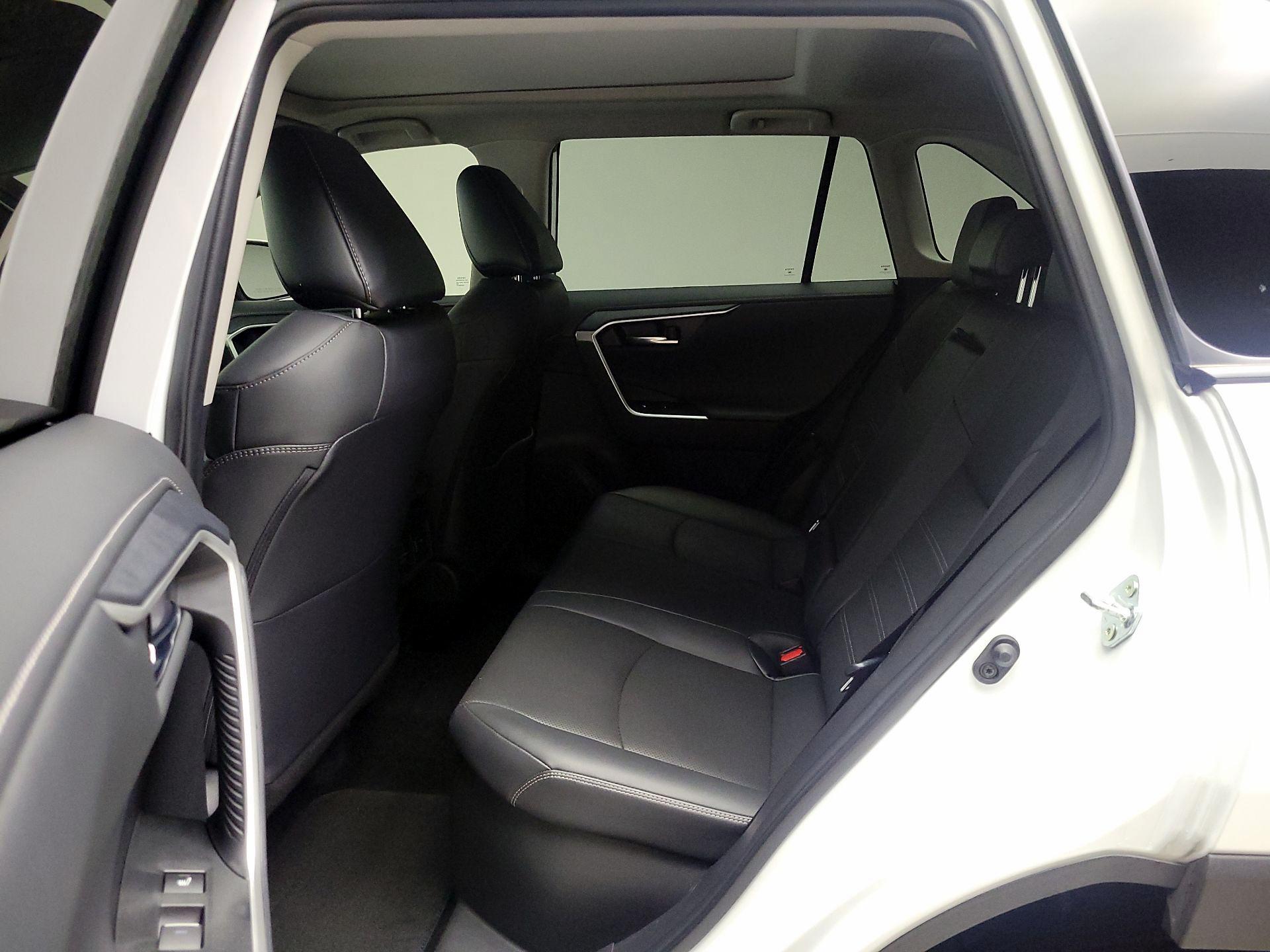 Thumbnail: 2024 Toyota RAV4 - 20