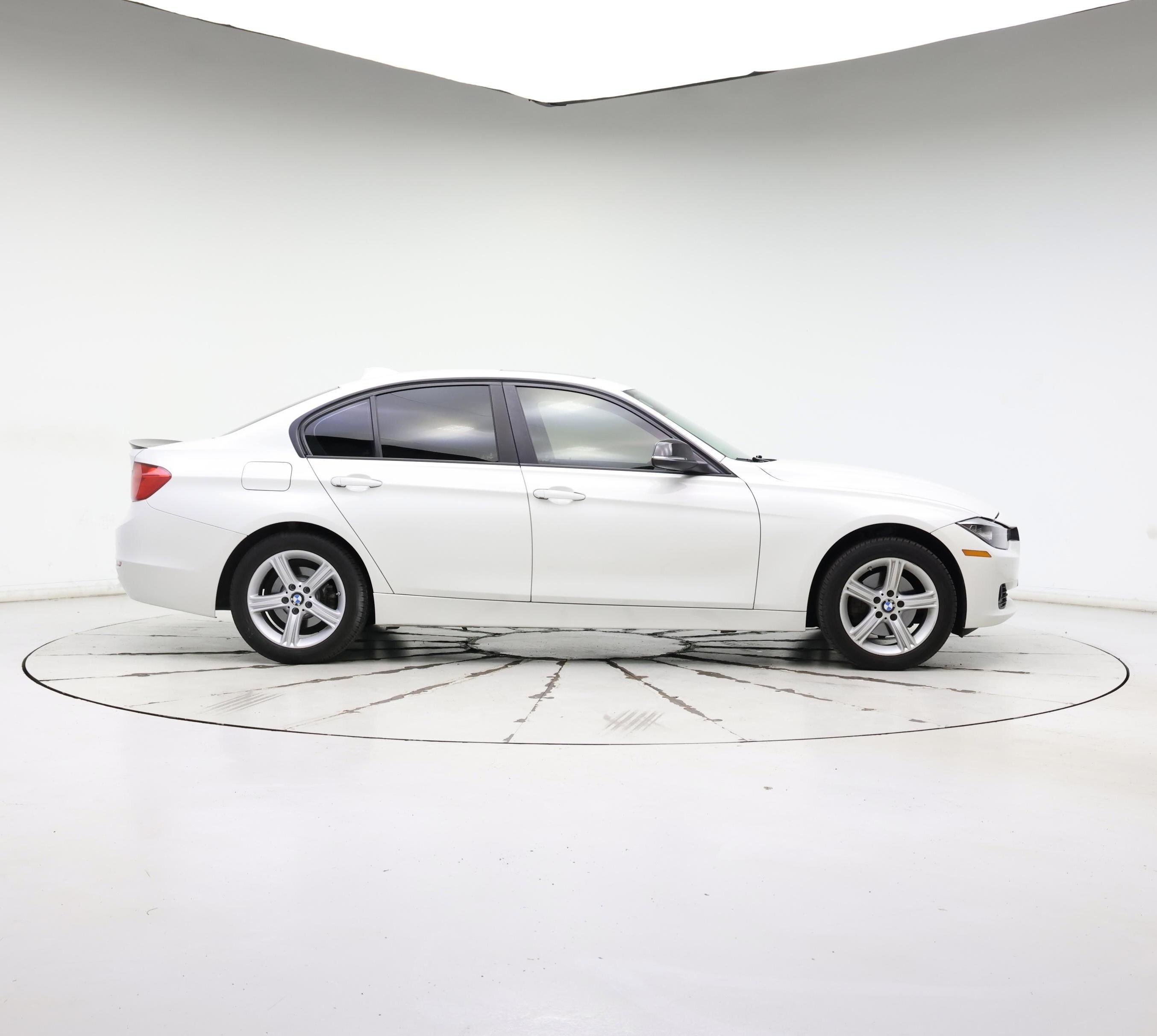 Thumbnail: 2015 BMW 3 Series - 7